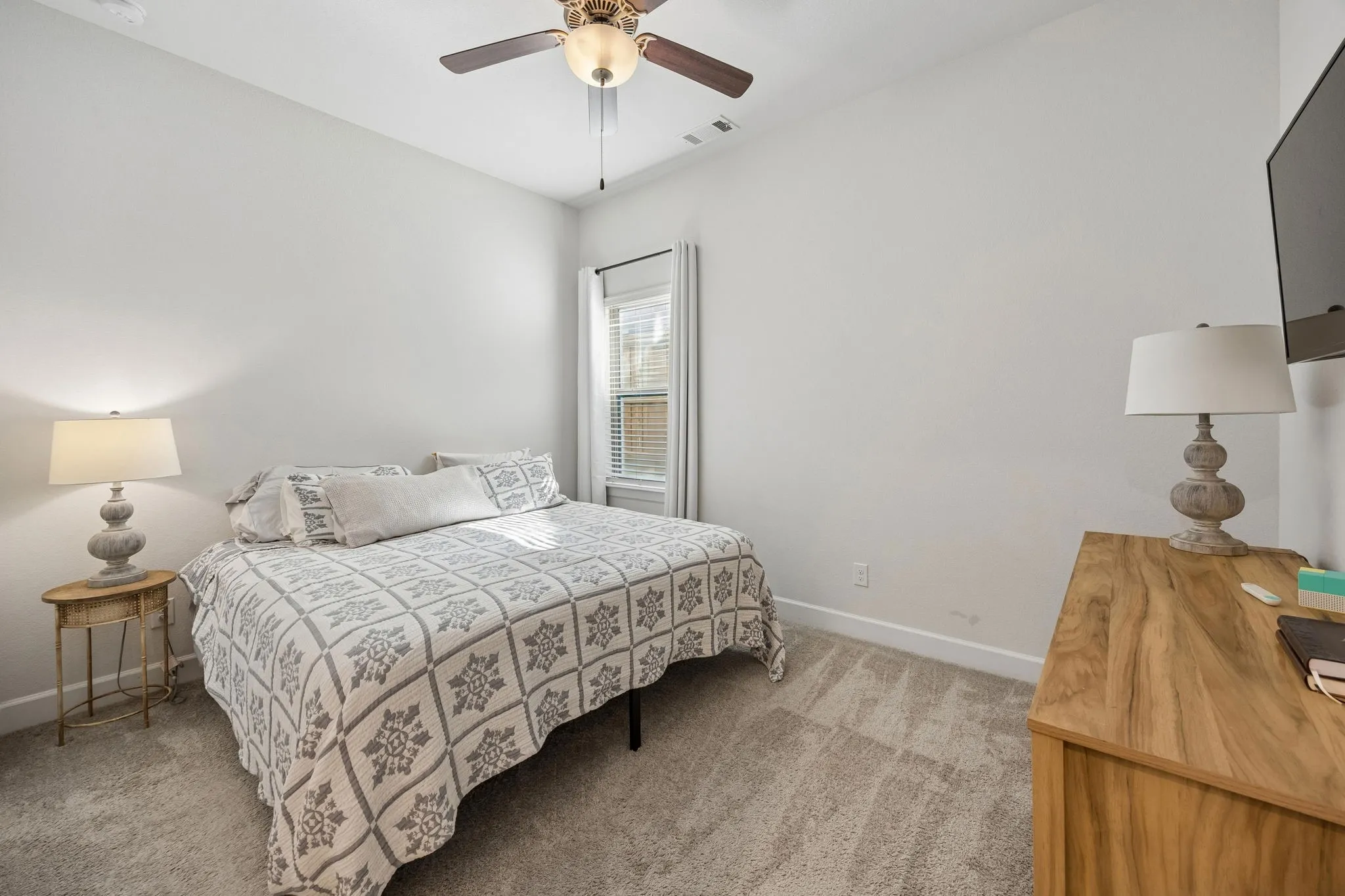 Single Family Residence For Rent in Parker County , 1916 Bending Oak Street, Fort Worth, Texas 76008, 4 Bedroom, 3 Bathroom, 2 Garage spaces, 2,660 Sqft, built in 2019, mls#21384696, Real Estate Agent in Fort Worth, Homes For Rent in Parker county, Homes For Rent in Fort Worth, Realtor in Fort Worth Texas, Real Estate Brokerage Independent Realty Texas, Luminita Cordes Realtor
