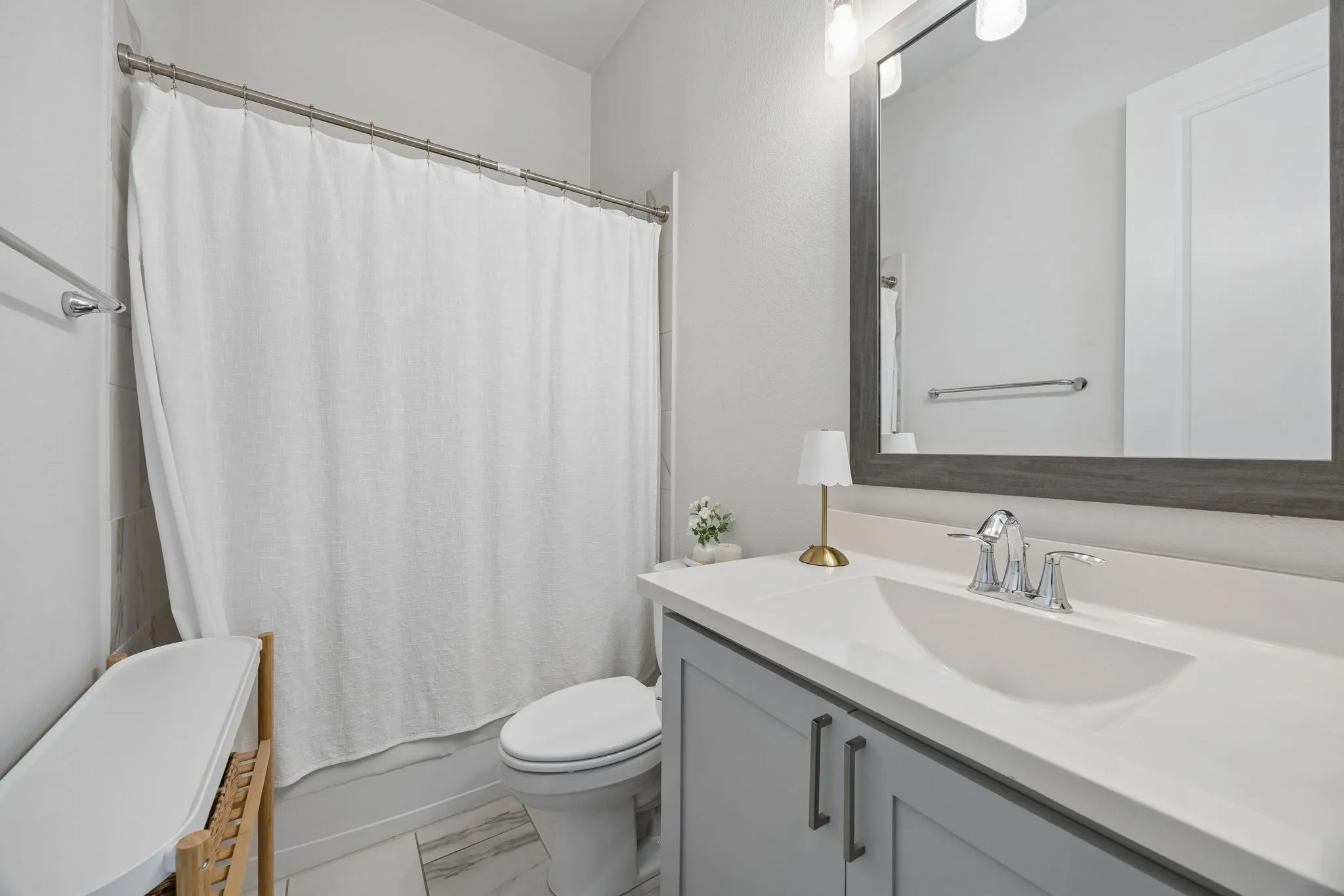 Single Family Residence For Rent in Parker County , 1916 Bending Oak Street, Fort Worth, Texas 76008, 4 Bedroom, 3 Bathroom, 2 Garage spaces, 2,660 Sqft, built in 2019, mls#21384696, Real Estate Agent in Fort Worth, Homes For Rent in Parker county, Homes For Rent in Fort Worth, Realtor in Fort Worth Texas, Real Estate Brokerage Independent Realty Texas, Luminita Cordes Realtor