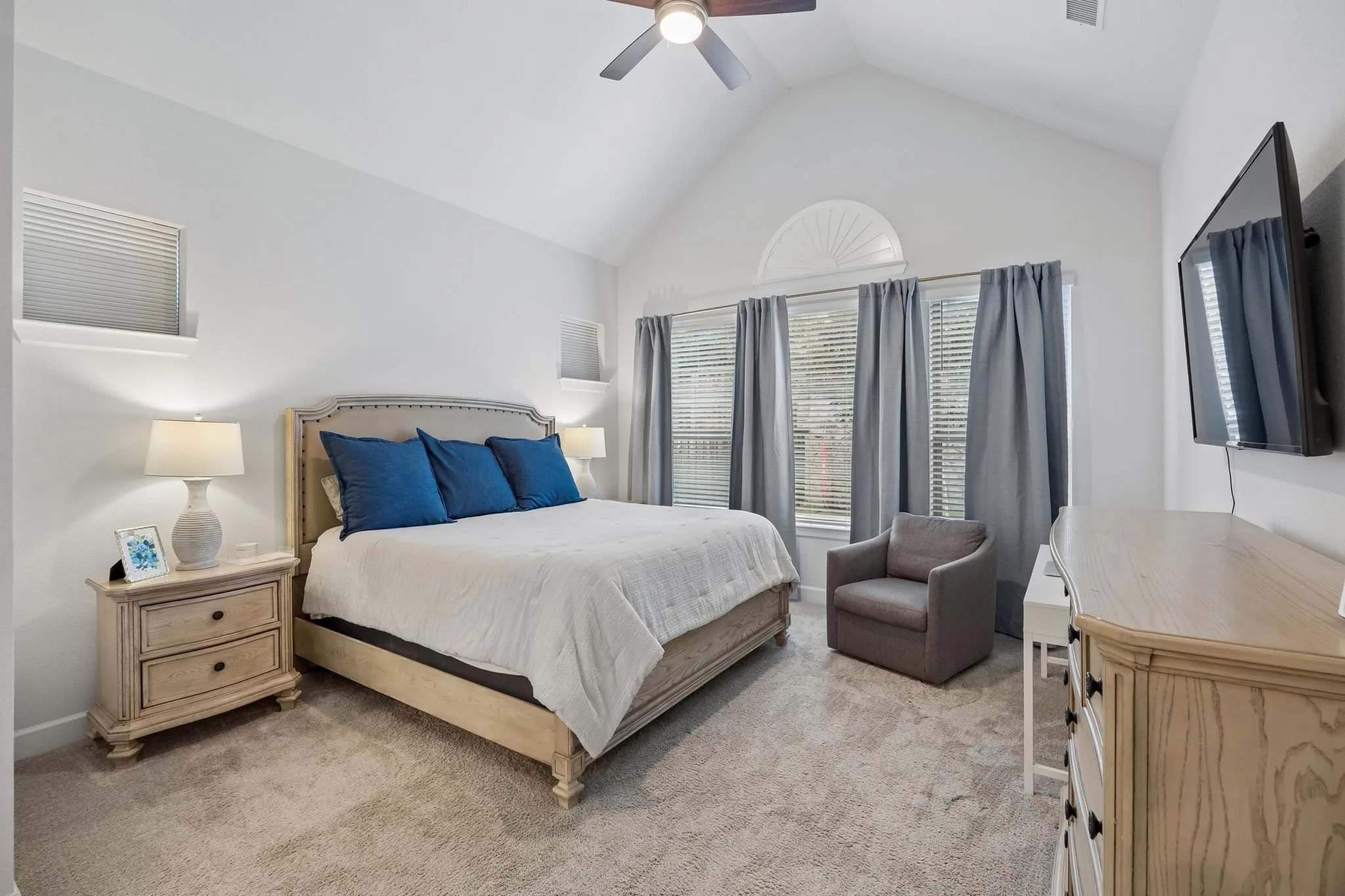 Single Family Residence For Rent in Parker County , 1916 Bending Oak Street, Fort Worth, Texas 76008, 4 Bedroom, 3 Bathroom, 2 Garage spaces, 2,660 Sqft, built in 2019, mls#21384696, Real Estate Agent in Fort Worth, Homes For Rent in Parker county, Homes For Rent in Fort Worth, Realtor in Fort Worth Texas, Real Estate Brokerage Independent Realty Texas, Luminita Cordes Realtor
