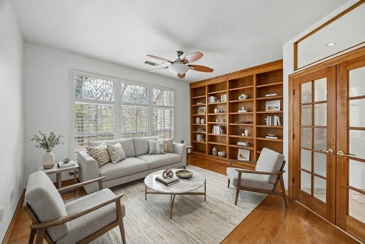 Single Family Residence For Sale in Denton County , 611 Alexandrite Drive, Oak Point, Texas 75068, 6 Bedroom, 5 Bathroom, 3 Garage spaces, 4,316 Sqft, built in 1998, mls#21391360, Real Estate Agent in Oak Point, Homes For Sale in Denton county, Homes For Sale in Oak Point, Realtor in Oak Point Texas, Real Estate Brokerage Independent Realty Texas, Luminita Cordes Realtor