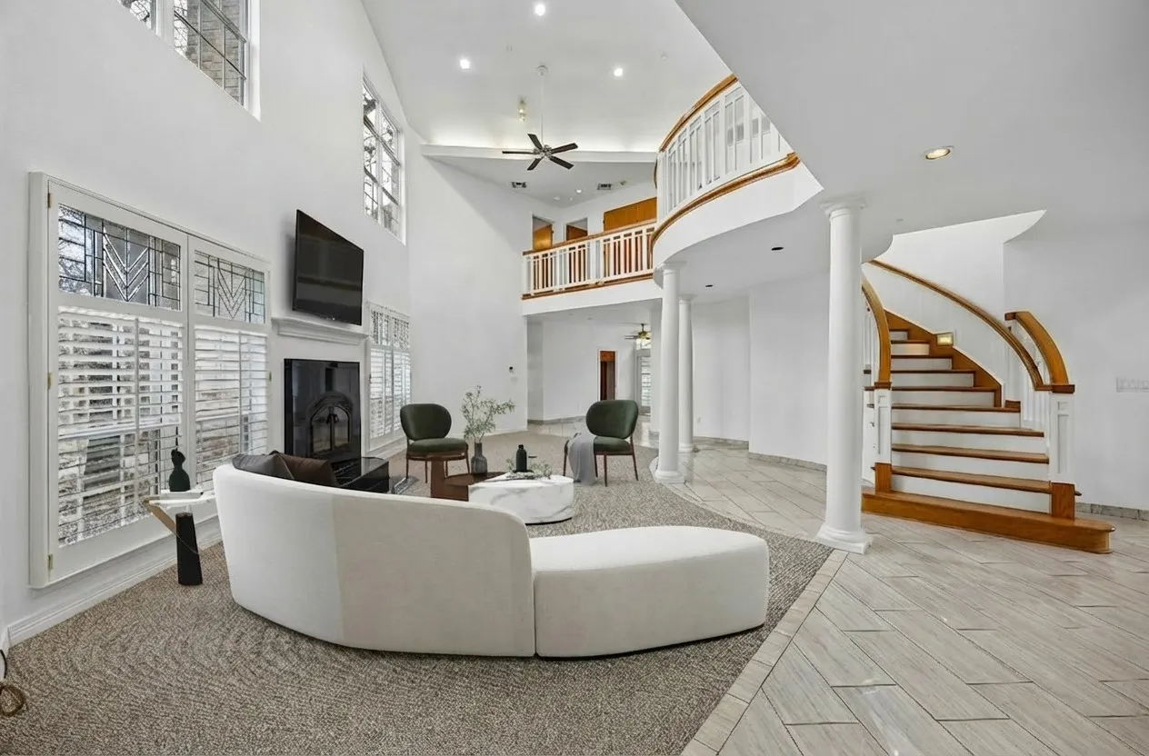 Single Family Residence For Sale in Denton County , 611 Alexandrite Drive, Oak Point, Texas 75068, 6 Bedroom, 5 Bathroom, 3 Garage spaces, 4,316 Sqft, built in 1998, mls#21391360, Real Estate Agent in Oak Point, Homes For Sale in Denton county, Homes For Sale in Oak Point, Realtor in Oak Point Texas, Real Estate Brokerage Independent Realty Texas, Luminita Cordes Realtor