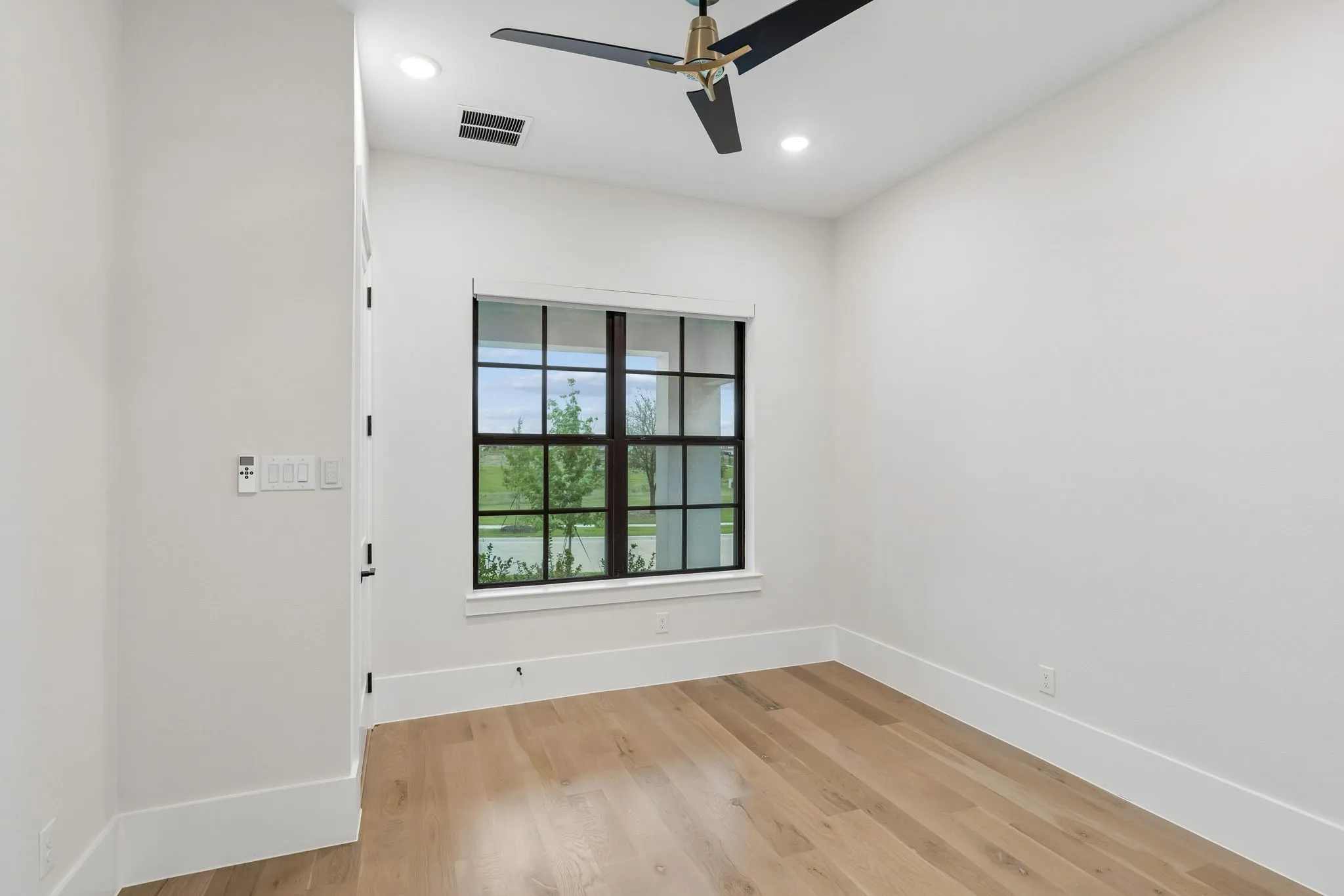 Single Family Residence For Sale in Denton County , 4202 Cranbrook Drive, Frisco, Texas 75033, 5 Bedroom, 6 Bathroom, 3 Garage spaces, 4,740 Sqft, built in 2025, mls#21391105, Real Estate Agent in Frisco, Homes For Sale in Denton county, Homes For Sale in Frisco, Realtor in Frisco Texas, Real Estate Brokerage Independent Realty Texas, Luminita Cordes Realtor