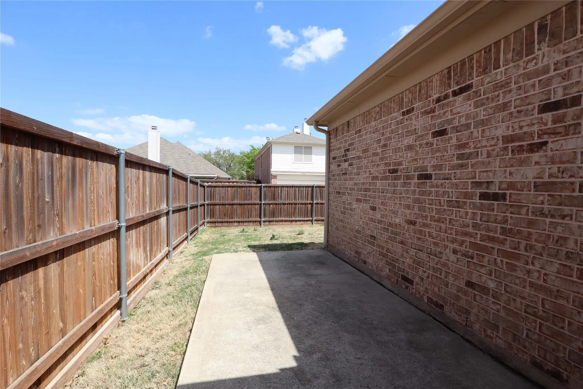Single Family Residence For Rent in Denton County , 12618 Red Hawk Drive, Frisco, Texas 75033, 4 Bedroom, 2 Bathroom, 2 Garage spaces, 2,236 Sqft, built in 2003, mls#21391370, Real Estate Agent in Frisco, Homes For Rent in Denton county, Homes For Rent in Frisco, Realtor in Frisco Texas, Real Estate Brokerage Independent Realty Texas, Luminita Cordes Realtor