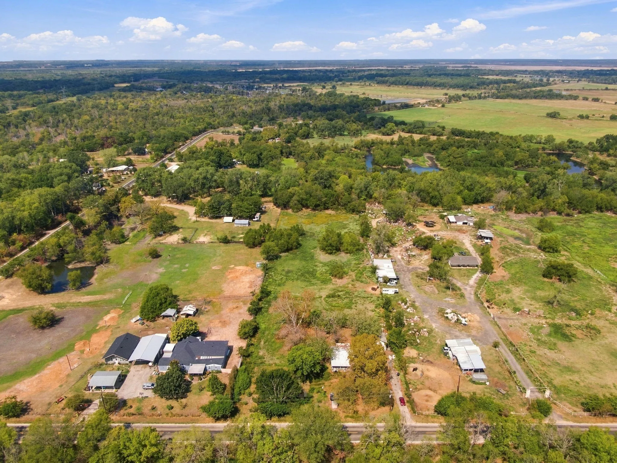 Mobile Home For Sale in Dallas County , 1510 Davis Road, Seagoville, Texas 75159, 3 Bedroom, 2 Bathroom, Garage spaces, 1,600 Sqft, built in 1984, mls#21391364, Real Estate Agent in Seagoville, Homes For Sale in Dallas county, Homes For Sale in Seagoville, Realtor in Seagoville Texas, Real Estate Brokerage Independent Realty Texas, Luminita Cordes Realtor
