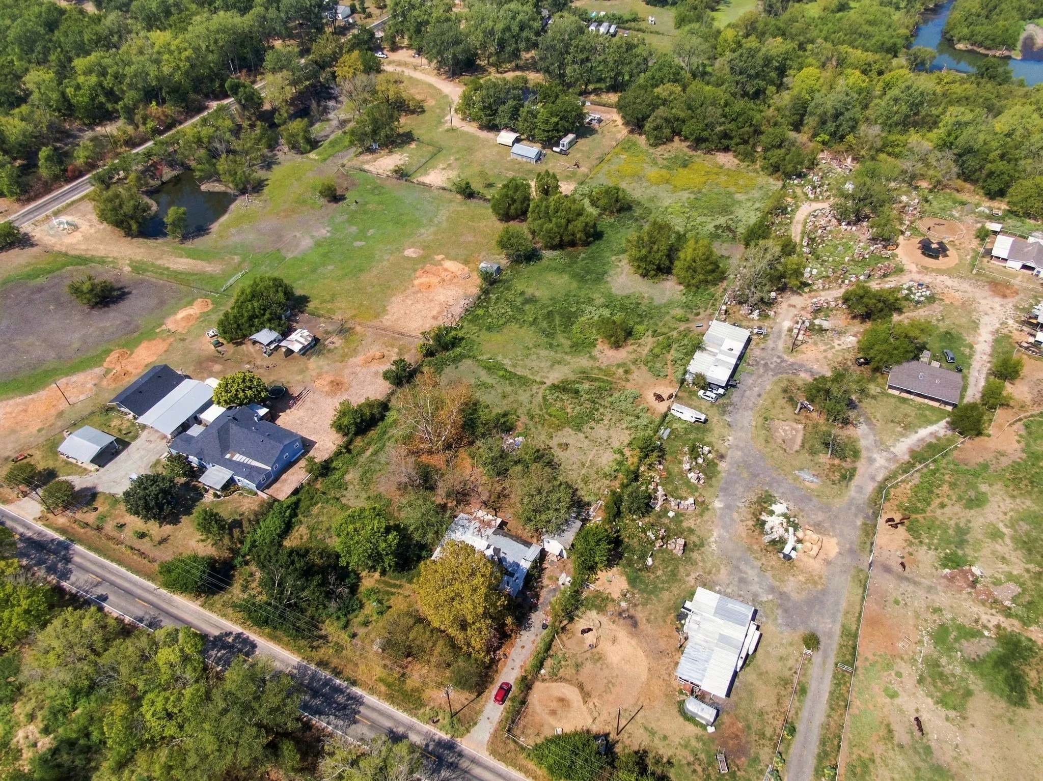 Mobile Home For Sale in Dallas County , 1510 Davis Road, Seagoville, Texas 75159, 3 Bedroom, 2 Bathroom, Garage spaces, 1,600 Sqft, built in 1984, mls#21391364, Real Estate Agent in Seagoville, Homes For Sale in Dallas county, Homes For Sale in Seagoville, Realtor in Seagoville Texas, Real Estate Brokerage Independent Realty Texas, Luminita Cordes Realtor
