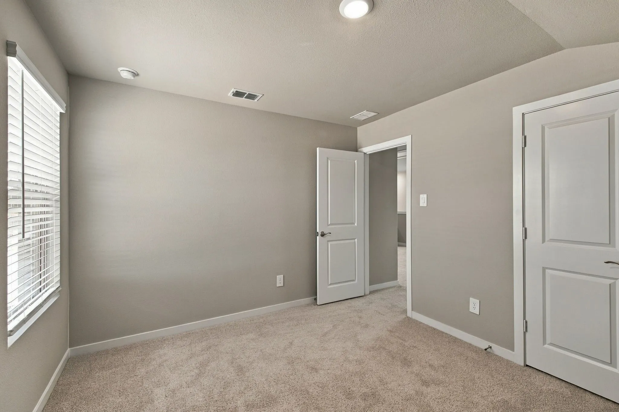 Single Family Residence For Rent in Collin County , 6014 Alderton Drive, Mc Kinney, Texas 75071, 4 Bedroom, 3 Bathroom, 2 Garage spaces, 2,337 Sqft, built in 2026, mls#21391377, Real Estate Agent in Mc Kinney, Homes For Rent in Collin county, Homes For Rent in Mc Kinney, Realtor in Mc Kinney Texas, Real Estate Brokerage Independent Realty Texas, Luminita Cordes Realtor