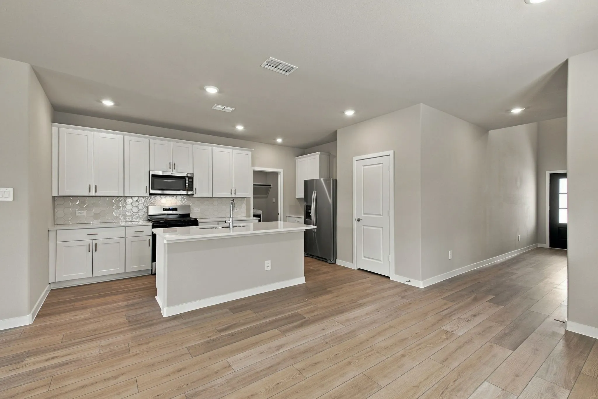 Single Family Residence For Rent in Collin County , 6014 Alderton Drive, Mc Kinney, Texas 75071, 4 Bedroom, 3 Bathroom, 2 Garage spaces, 2,337 Sqft, built in 2026, mls#21391377, Real Estate Agent in Mc Kinney, Homes For Rent in Collin county, Homes For Rent in Mc Kinney, Realtor in Mc Kinney Texas, Real Estate Brokerage Independent Realty Texas, Luminita Cordes Realtor
