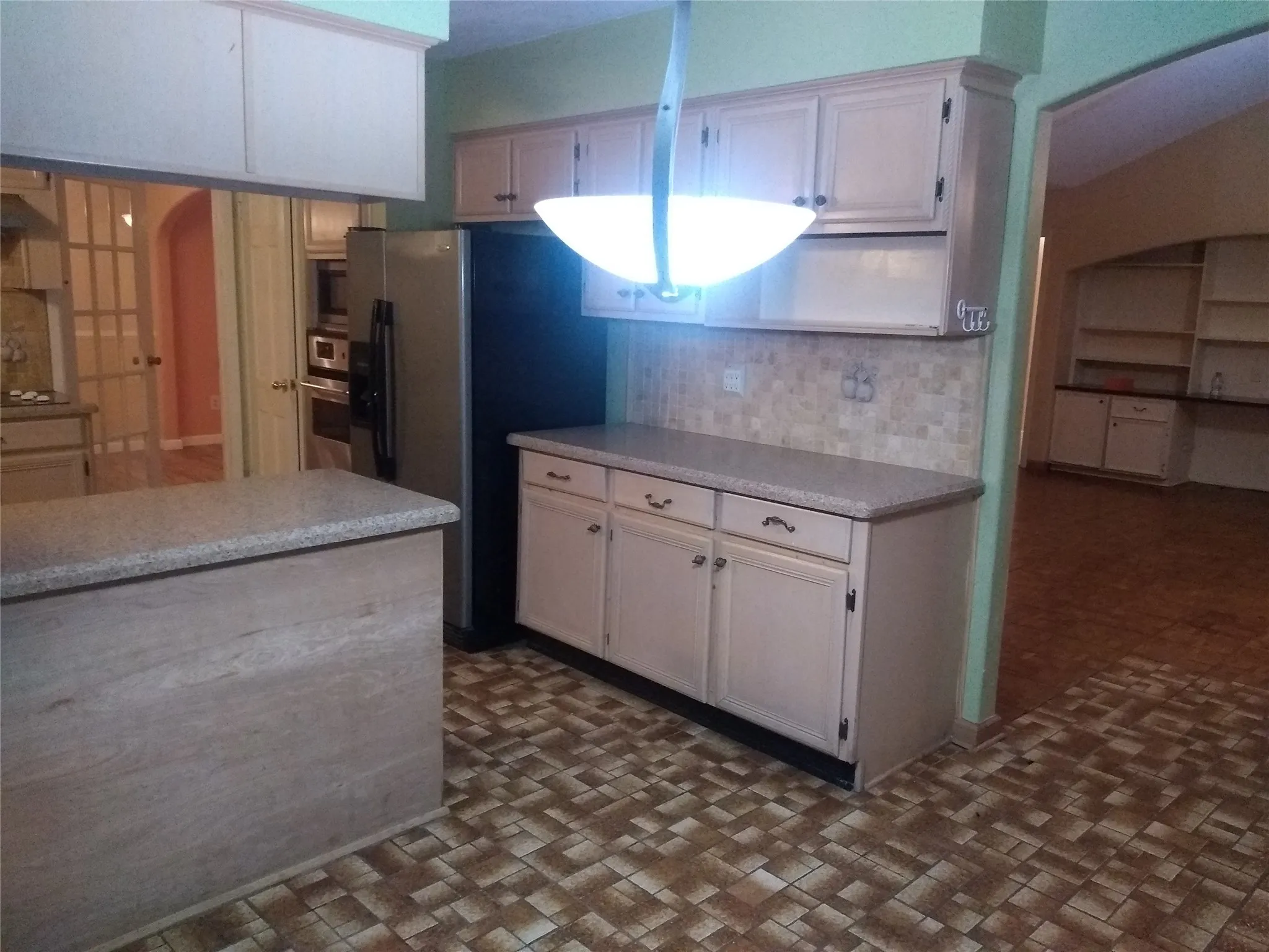 Single Family Residence For Sale in Harris County , 5951 Lattimer Drive, Houston, Texas 77035, 3 Bedroom, 2 Bathroom, 2 Garage spaces, 2,280 Sqft, built in 1960, mls#21385712, Real Estate Agent in Houston, Homes For Sale in Harris county, Homes For Sale in Houston, Realtor in Houston Texas, Real Estate Brokerage Independent Realty Texas, Luminita Cordes Realtor
