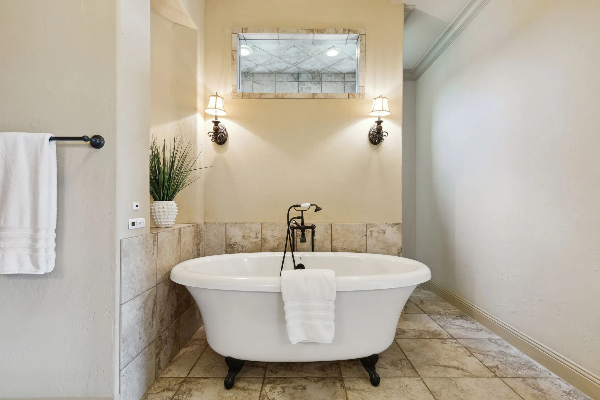 Single Family Residence For Sale in Denton County , 5501 Lake Geneva Court, Flower Mound, Texas 75022, 4 Bedroom, 6 Bathroom, 3 Garage spaces, 5,491 Sqft, built in 2010, mls#21391303, Real Estate Agent in Flower Mound, Homes For Sale in Denton county, Homes For Sale in Flower Mound, Realtor in Flower Mound Texas, Real Estate Brokerage Independent Realty Texas, Luminita Cordes Realtor