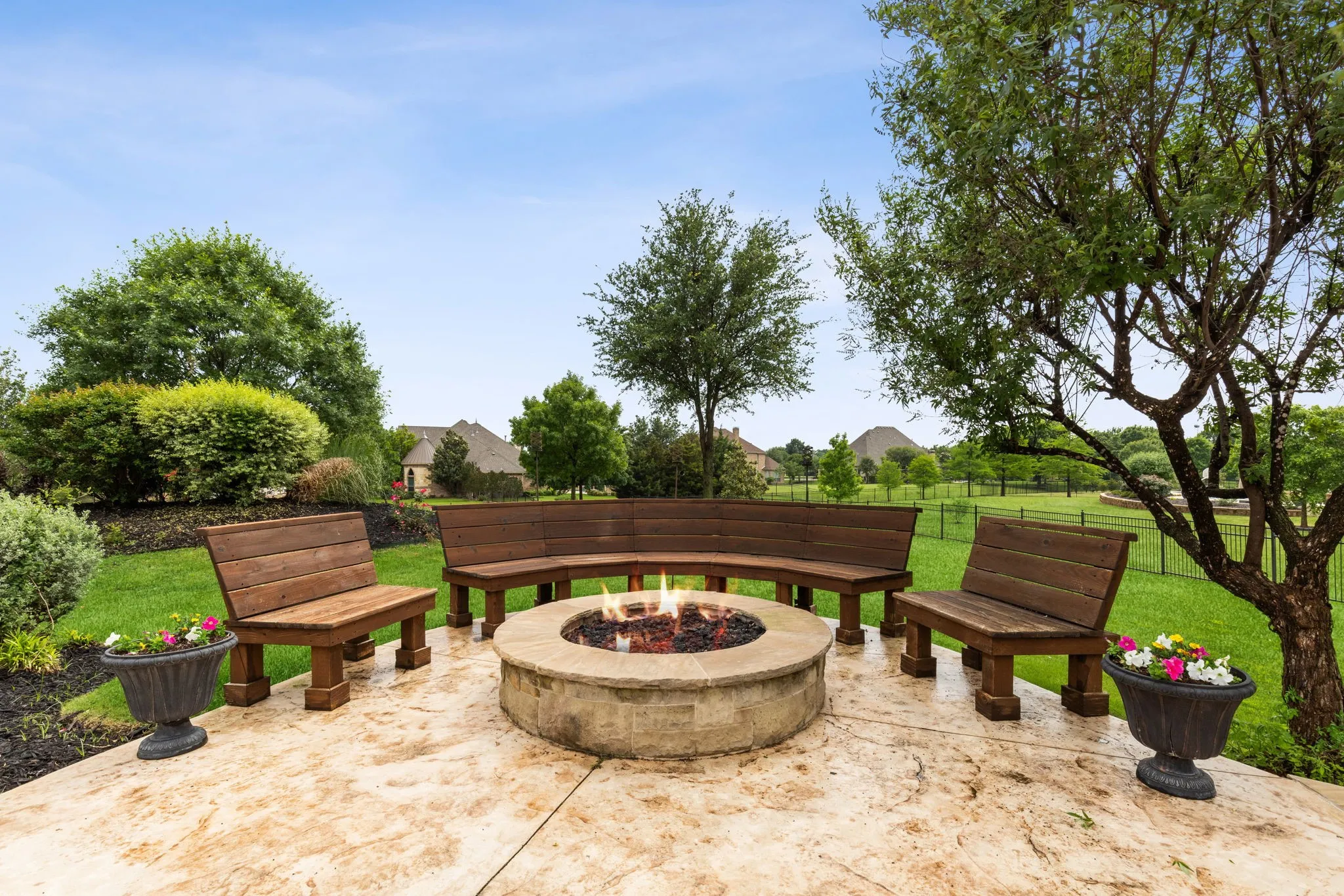 Single Family Residence For Sale in Denton County , 5501 Lake Geneva Court, Flower Mound, Texas 75022, 4 Bedroom, 6 Bathroom, 3 Garage spaces, 5,491 Sqft, built in 2010, mls#21391303, Real Estate Agent in Flower Mound, Homes For Sale in Denton county, Homes For Sale in Flower Mound, Realtor in Flower Mound Texas, Real Estate Brokerage Independent Realty Texas, Luminita Cordes Realtor