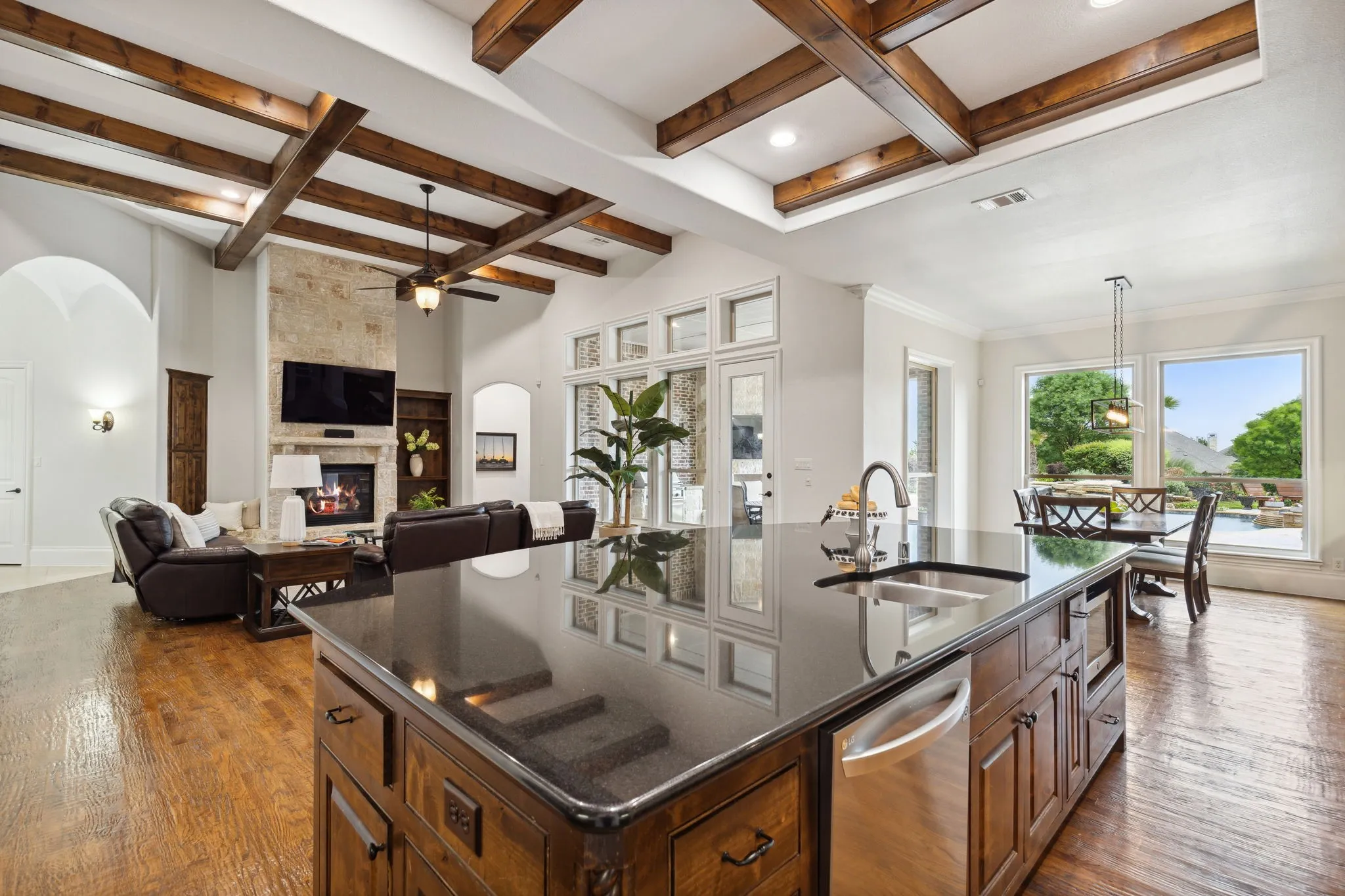 Single Family Residence For Sale in Denton County , 5501 Lake Geneva Court, Flower Mound, Texas 75022, 4 Bedroom, 6 Bathroom, 3 Garage spaces, 5,491 Sqft, built in 2010, mls#21391303, Real Estate Agent in Flower Mound, Homes For Sale in Denton county, Homes For Sale in Flower Mound, Realtor in Flower Mound Texas, Real Estate Brokerage Independent Realty Texas, Luminita Cordes Realtor
