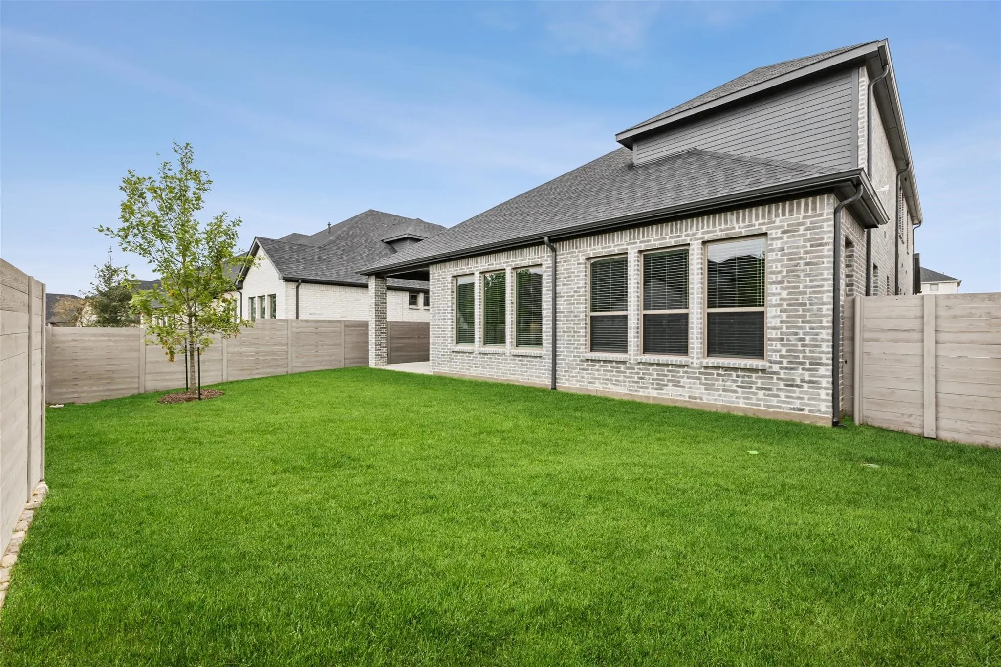 Single Family Residence For Sale in Collin County , 4421 Rustic Ridge Drive, Mc Kinney, Texas 75071, 5 Bedroom, 4 Bathroom, 2 Garage spaces, 3,609 Sqft, built in 2025, mls#21391381, Real Estate Agent in Mc Kinney, Homes For Sale in Collin county, Homes For Sale in Mc Kinney, Realtor in Mc Kinney Texas, Real Estate Brokerage Independent Realty Texas, Luminita Cordes Realtor