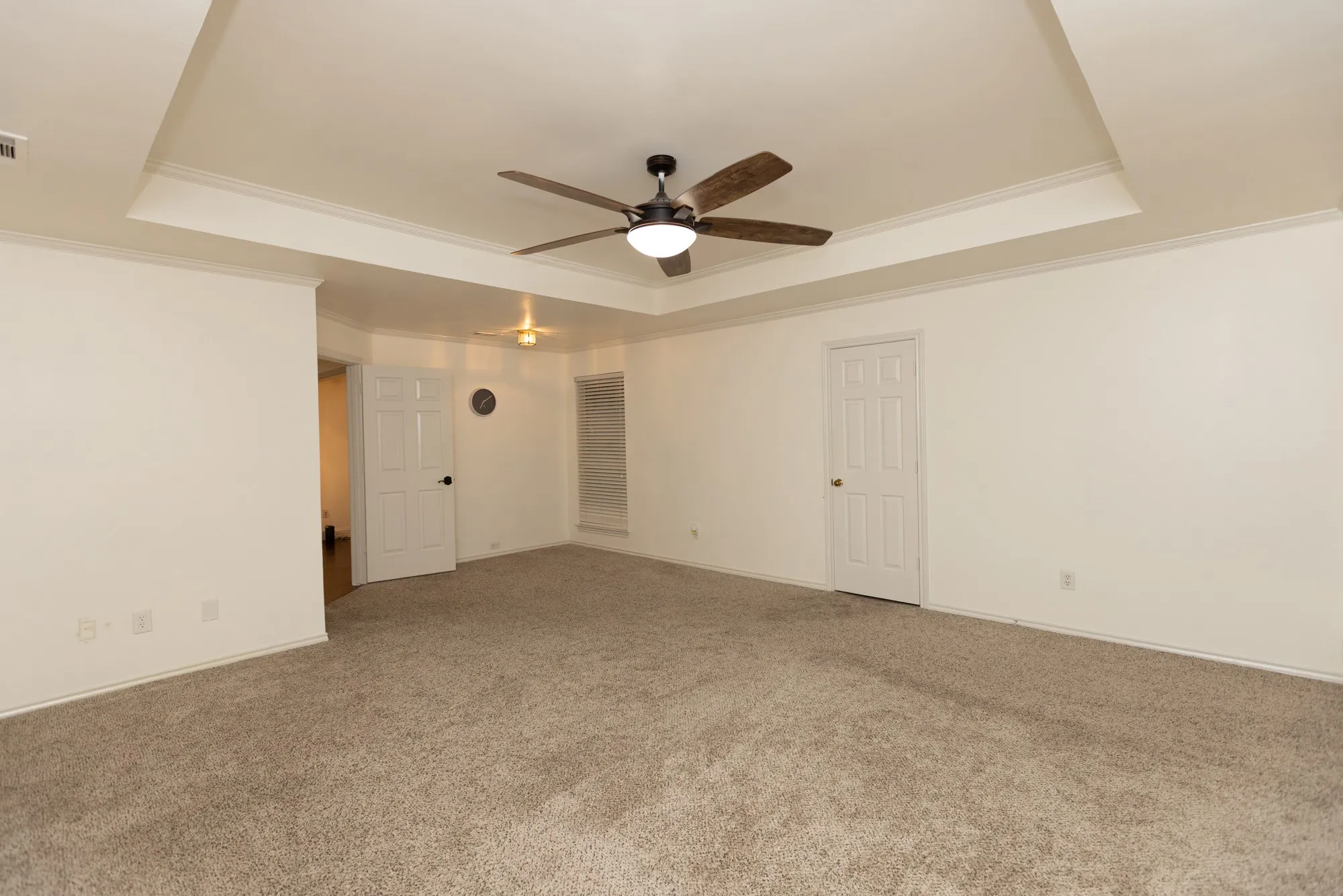 Single Family Residence For Rent in Collin County , 4669 Portrait Lane, Plano, Texas 75024, 3 Bedroom, 3 Bathroom, 2 Garage spaces, 2,299 Sqft, built in 1987, mls#21391245, Real Estate Agent in Plano, Homes For Rent in Collin county, Homes For Rent in Plano, Realtor in Plano Texas, Real Estate Brokerage Independent Realty Texas, Luminita Cordes Realtor