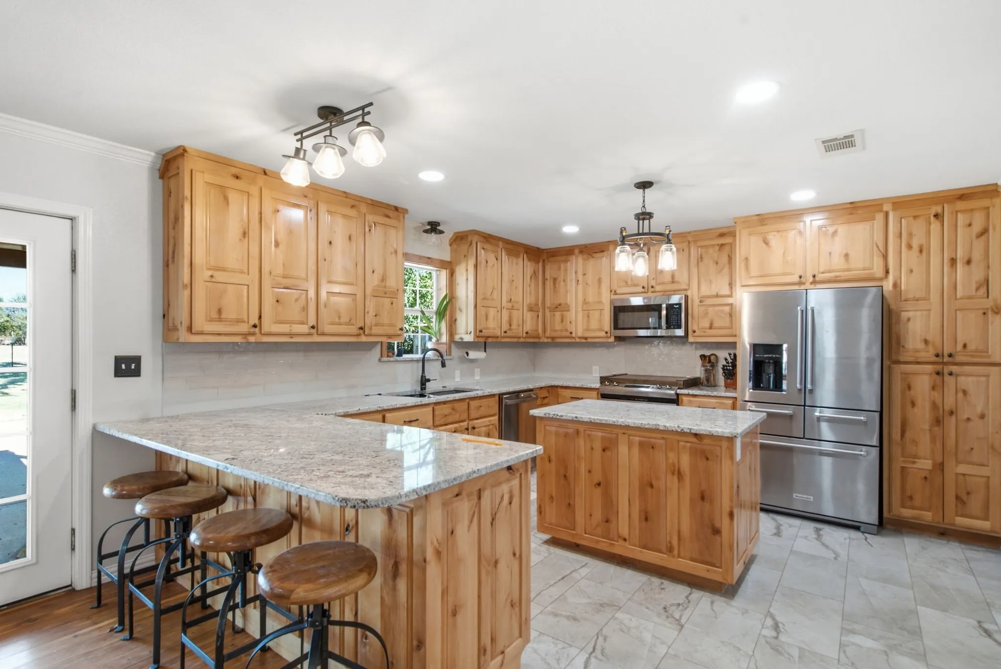 Single Family Residence For Sale in Hood County , 311 Dennis Road, Lipan, Texas 76462, 3 Bedroom, 2 Bathroom, 1 Garage spaces, 1,680 Sqft, built in 1974, mls#21391359, Real Estate Agent in Lipan, Homes For Sale in Hood county, Homes For Sale in Lipan, Realtor in Lipan Texas, Real Estate Brokerage Independent Realty Texas, Luminita Cordes Realtor