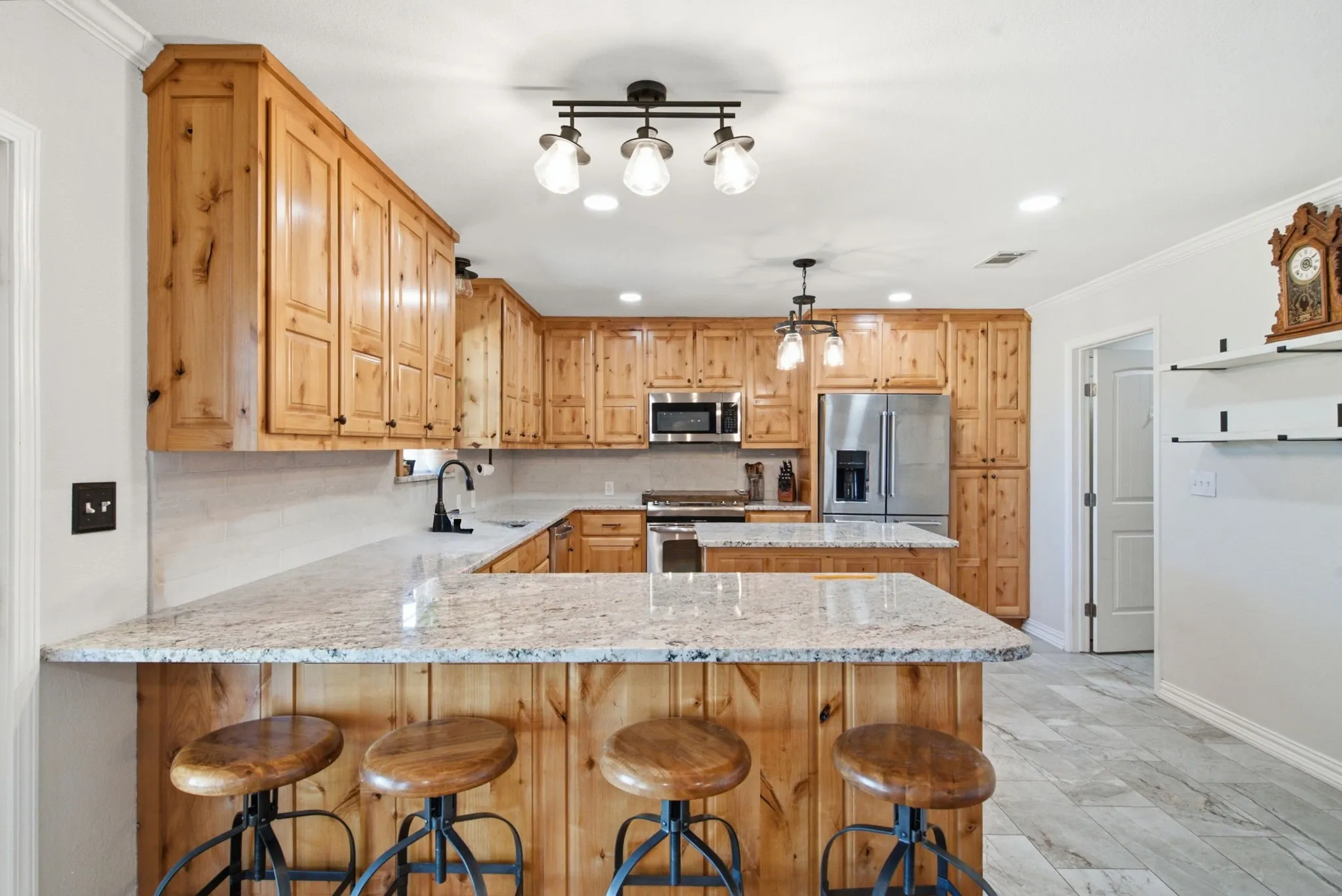 Single Family Residence For Sale in Hood County , 311 Dennis Road, Lipan, Texas 76462, 3 Bedroom, 2 Bathroom, 1 Garage spaces, 1,680 Sqft, built in 1974, mls#21391359, Real Estate Agent in Lipan, Homes For Sale in Hood county, Homes For Sale in Lipan, Realtor in Lipan Texas, Real Estate Brokerage Independent Realty Texas, Luminita Cordes Realtor