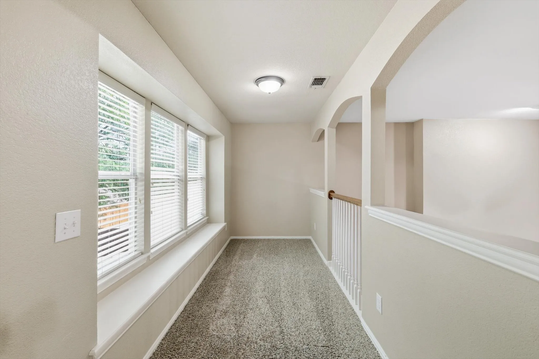 A special flex space attached to the upstairs family room. This could be used as a children play-station or library