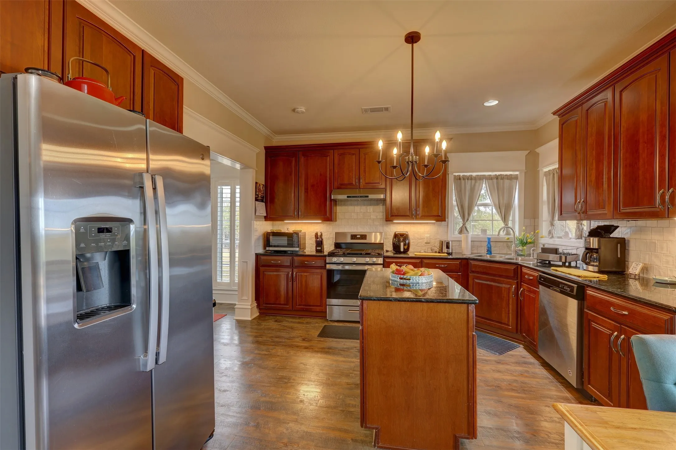 Single Family Residence For Sale in Hill County , 201 Hcr 2127, Whitney, Texas 76692, 5 Bedroom, 3 Bathroom, 2 Garage spaces, 2,388 Sqft, built in 2006, mls#21391397, Real Estate Agent in Whitney, Homes For Sale in Hill county, Homes For Sale in Whitney, Realtor in Whitney Texas, Real Estate Brokerage Independent Realty Texas, Luminita Cordes Realtor
