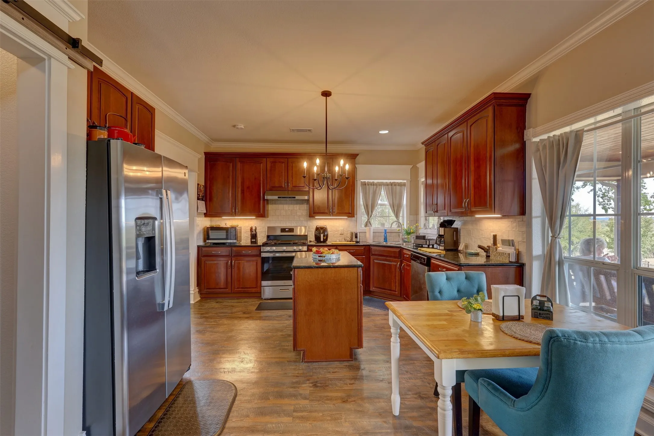 Single Family Residence For Sale in Hill County , 201 Hcr 2127, Whitney, Texas 76692, 5 Bedroom, 3 Bathroom, 2 Garage spaces, 2,388 Sqft, built in 2006, mls#21391397, Real Estate Agent in Whitney, Homes For Sale in Hill county, Homes For Sale in Whitney, Realtor in Whitney Texas, Real Estate Brokerage Independent Realty Texas, Luminita Cordes Realtor