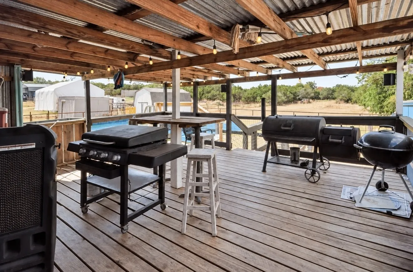 Mobile Home For Sale in Parker County , 170 Western Lake Drive, Weatherford, Texas 76087, 4 Bedroom, 2 Bathroom, Garage spaces, 1,800 Sqft, built in 2017, mls#21390964, Real Estate Agent in Weatherford, Homes For Sale in Parker county, Homes For Sale in Weatherford, Realtor in Weatherford Texas, Real Estate Brokerage Independent Realty Texas, Luminita Cordes Realtor