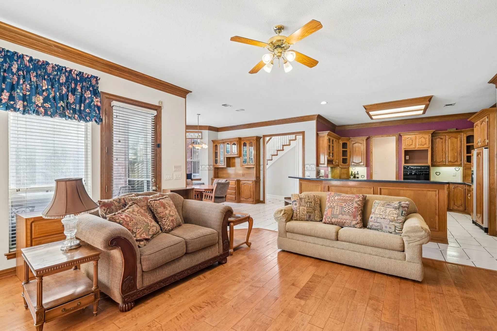 Single Family Residence For Sale in Dallas County , 4009 Rosebud Drive, Rowlett, Texas 75089, 5 Bedroom, 5 Bathroom, 4 Garage spaces, 4,245 Sqft, built in 1994, mls#21391148, Real Estate Agent in Rowlett, Homes For Sale in Dallas county, Homes For Sale in Rowlett, Realtor in Rowlett Texas, Real Estate Brokerage Independent Realty Texas, Luminita Cordes Realtor