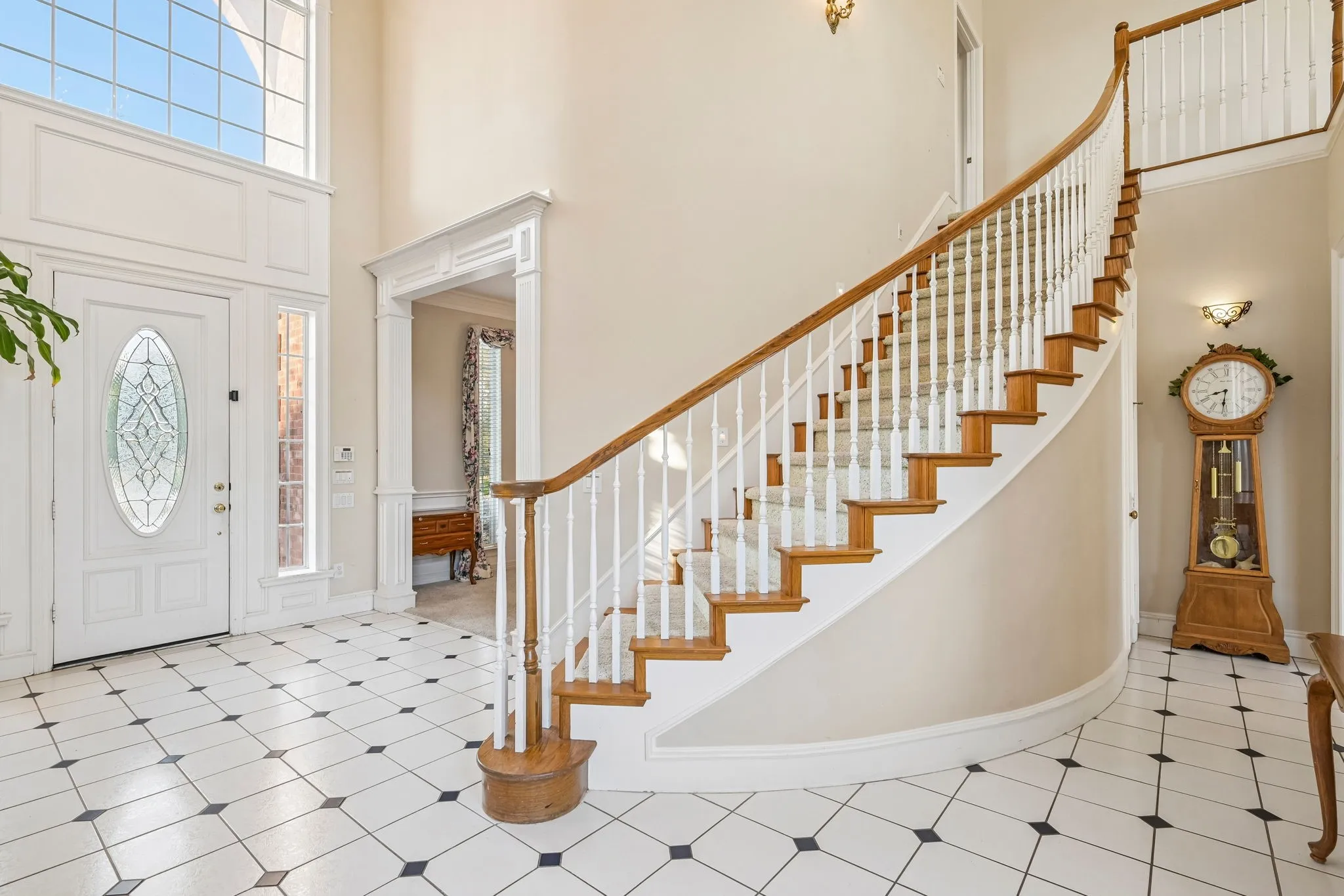 Single Family Residence For Sale in Dallas County , 4009 Rosebud Drive, Rowlett, Texas 75089, 5 Bedroom, 5 Bathroom, 4 Garage spaces, 4,245 Sqft, built in 1994, mls#21391148, Real Estate Agent in Rowlett, Homes For Sale in Dallas county, Homes For Sale in Rowlett, Realtor in Rowlett Texas, Real Estate Brokerage Independent Realty Texas, Luminita Cordes Realtor