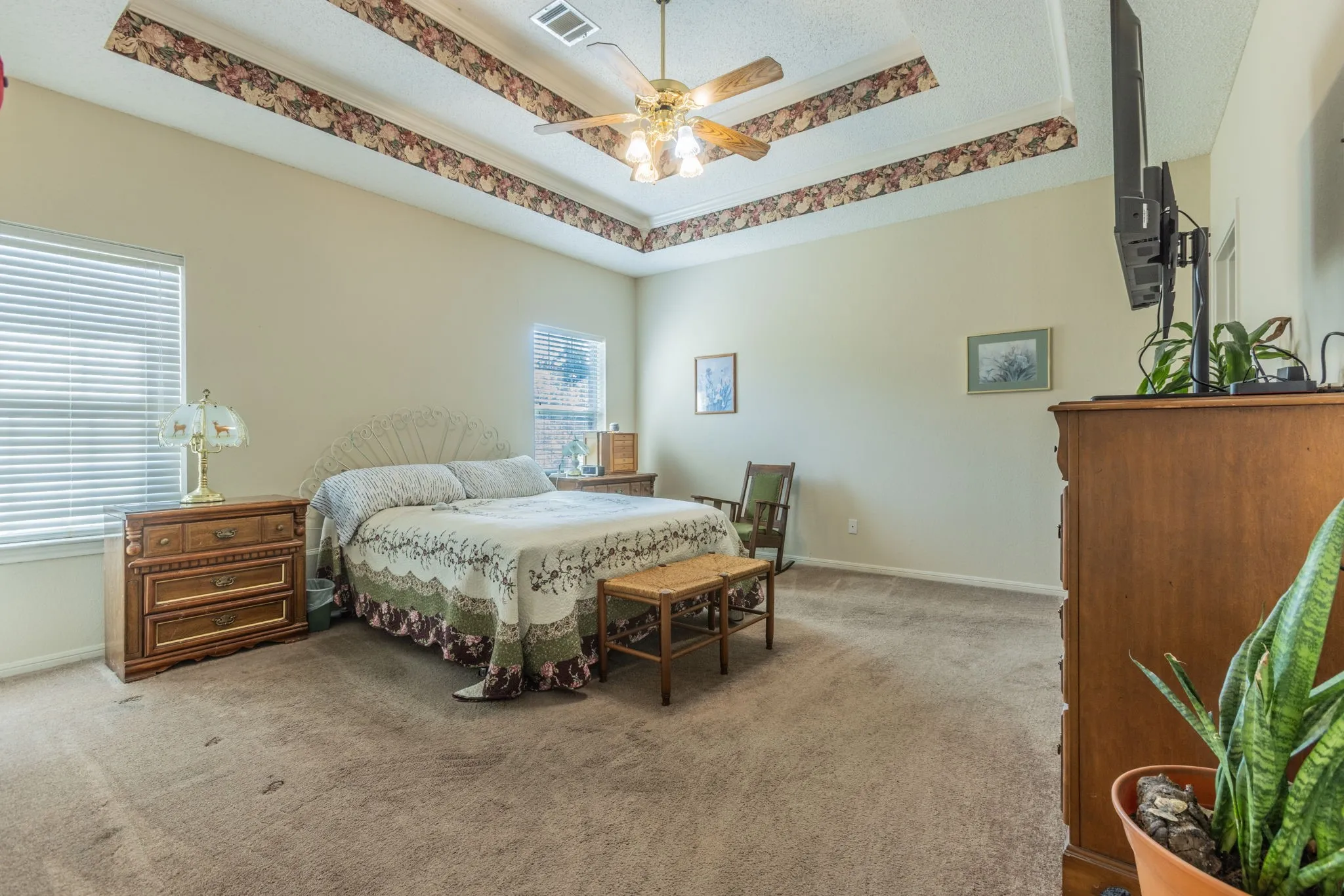 Single Family Residence For Sale in Mc Lennan County , 704 Saratoga Drive, Robinson, Texas 76706, 3 Bedroom, 3 Bathroom, 4 Garage spaces, 2,228 Sqft, built in 1998, mls#21391405, Real Estate Agent in Robinson, Homes For Sale in Mc Lennan county, Homes For Sale in Robinson, Realtor in Robinson Texas, Real Estate Brokerage Independent Realty Texas, Luminita Cordes Realtor