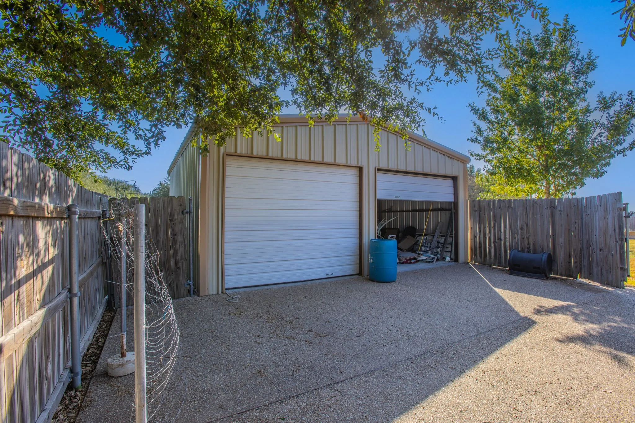 Single Family Residence For Sale in Mc Lennan County , 704 Saratoga Drive, Robinson, Texas 76706, 3 Bedroom, 3 Bathroom, 4 Garage spaces, 2,228 Sqft, built in 1998, mls#21391405, Real Estate Agent in Robinson, Homes For Sale in Mc Lennan county, Homes For Sale in Robinson, Realtor in Robinson Texas, Real Estate Brokerage Independent Realty Texas, Luminita Cordes Realtor