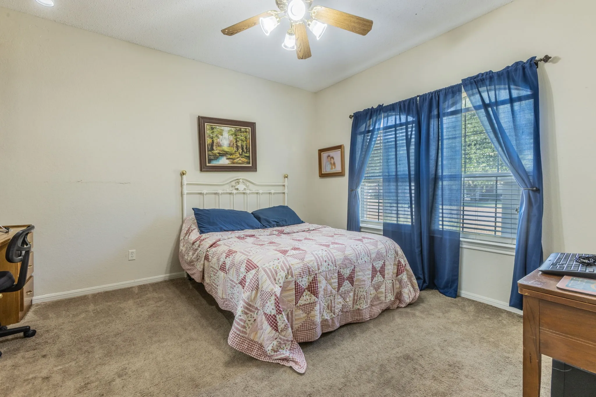 Single Family Residence For Sale in Mc Lennan County , 704 Saratoga Drive, Robinson, Texas 76706, 3 Bedroom, 3 Bathroom, 4 Garage spaces, 2,228 Sqft, built in 1998, mls#21391405, Real Estate Agent in Robinson, Homes For Sale in Mc Lennan county, Homes For Sale in Robinson, Realtor in Robinson Texas, Real Estate Brokerage Independent Realty Texas, Luminita Cordes Realtor