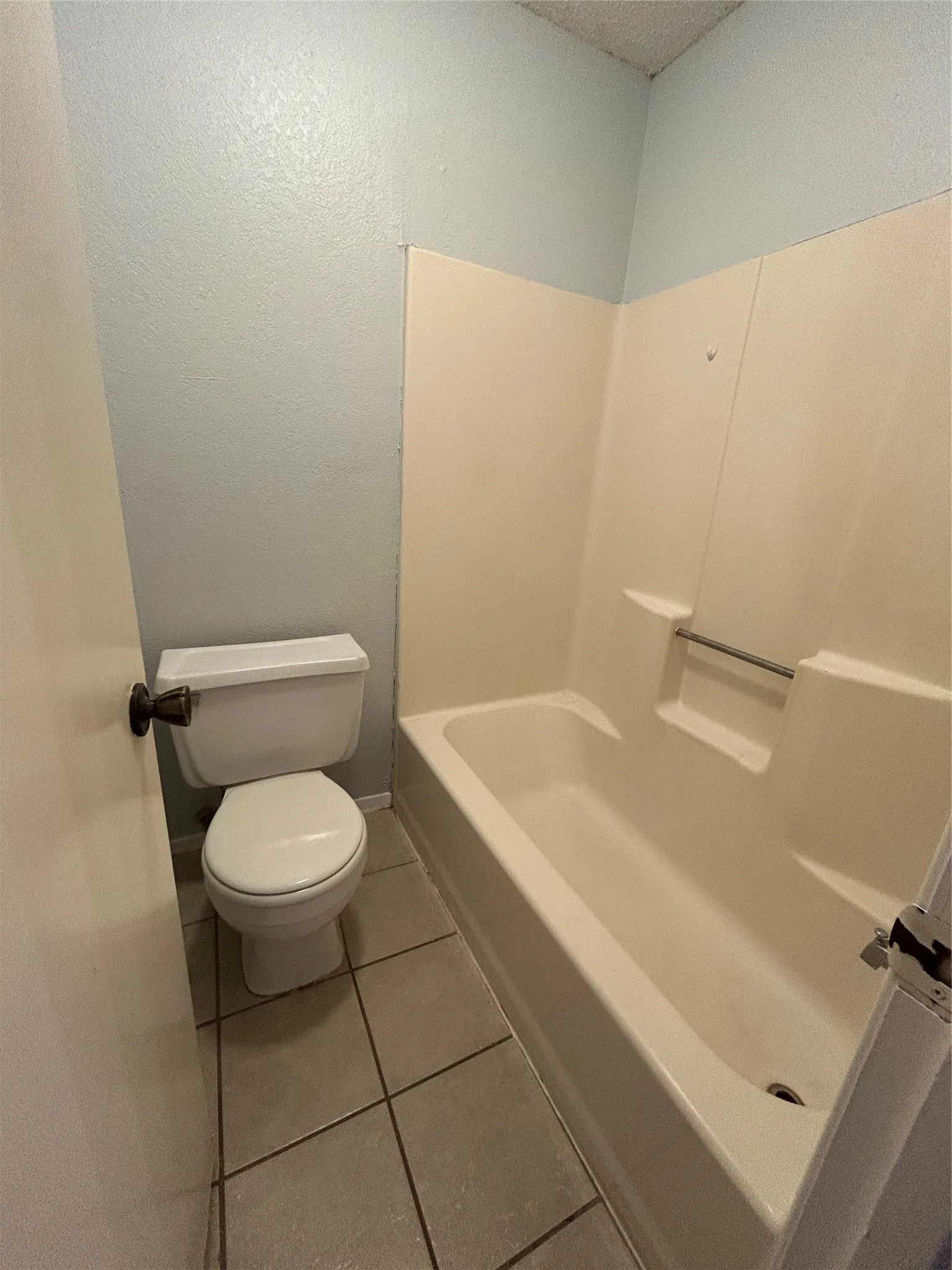 Duplex For Rent in Tarrant County , 7738 Sable Lane, North Richland Hills, Texas 76182, 2 Bedroom, 2 Bathroom, Garage spaces, 1,077 Sqft, built in 1985, mls#21391398, Real Estate Agent in North Richland Hills, Homes For Rent in Tarrant county, Homes For Rent in North Richland Hills, Realtor in North Richland Hills Texas, Real Estate Brokerage Independent Realty Texas, Luminita Cordes Realtor