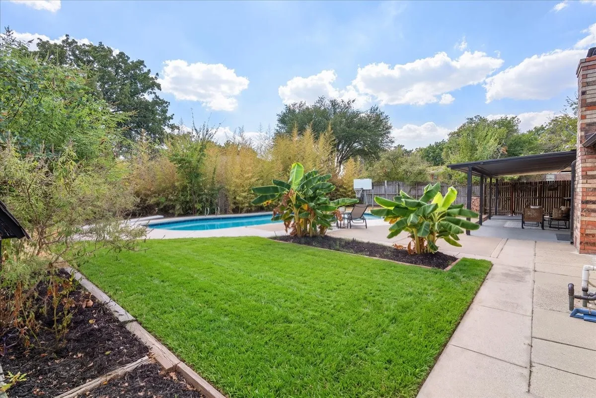 Single Family Residence For Sale in Tarrant County , 8224 Pearl Street, North Richland Hills, Texas 76180, 3 Bedroom, 2 Bathroom, 2 Garage spaces, 1,687 Sqft, built in 1977, mls#21375376, Real Estate Agent in North Richland Hills, Homes For Sale in Tarrant county, Homes For Sale in North Richland Hills, Realtor in North Richland Hills Texas, Real Estate Brokerage Independent Realty Texas, Luminita Cordes Realtor
