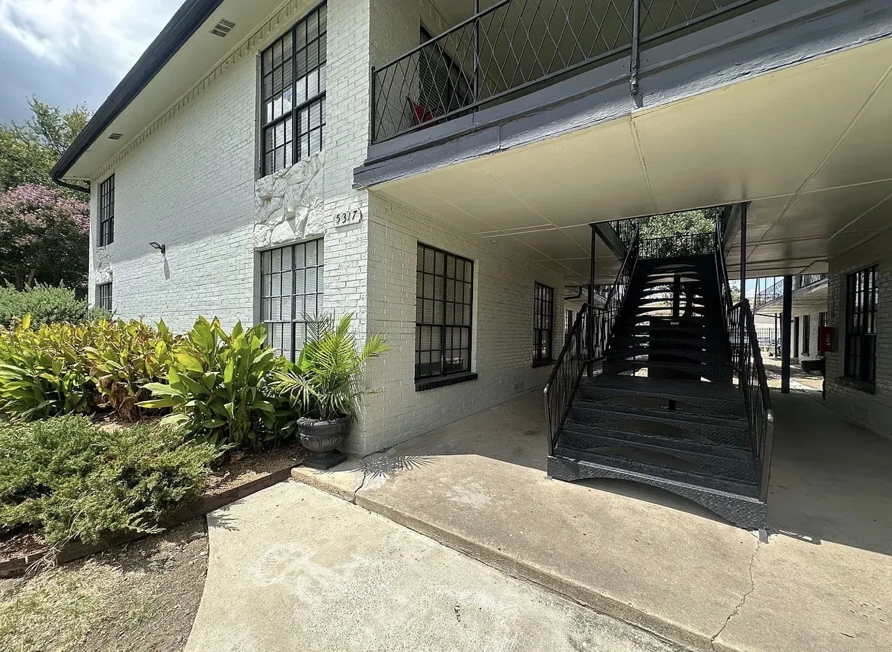 Apartment For Rent in Dallas County , 5317 Junius Street 214, Dallas, Texas 75214, 1 Bedroom, 1 Bathroom, Garage spaces, 900 Sqft, built in 2023, mls#21391406, Real Estate Agent in Dallas, Homes For Rent in Dallas county, Homes For Rent in Dallas, Realtor in Dallas Texas, Real Estate Brokerage Independent Realty Texas, Luminita Cordes Realtor