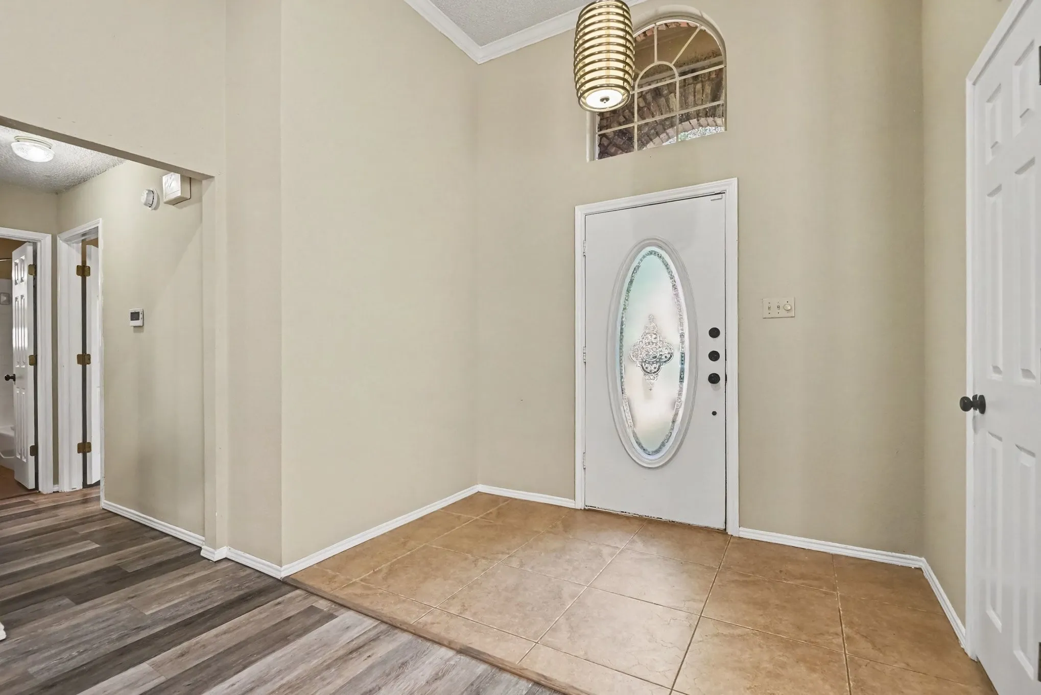 Single Family Residence For Sale in Parker County , 110 Mill Creek Lane, Weatherford, Texas 76087, 3 Bedroom, 2 Bathroom, 2 Garage spaces, 1,674 Sqft, built in 1989, mls#21368355, Real Estate Agent in Weatherford, Homes For Sale in Parker county, Homes For Sale in Weatherford, Realtor in Weatherford Texas, Real Estate Brokerage Independent Realty Texas, Luminita Cordes Realtor