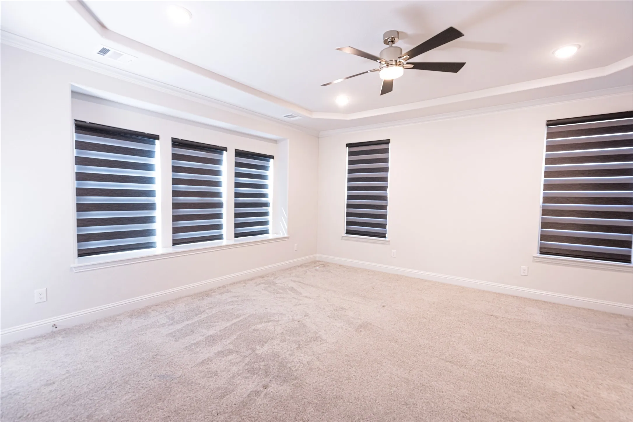 Single Family Residence For Sale in Collin County , 11811 Great Trail, Frisco, Texas 75035, 5 Bedroom, 5 Bathroom, 2 Garage spaces, 3,824 Sqft, built in 2022, mls#21391386, Real Estate Agent in Frisco, Homes For Sale in Collin county, Homes For Sale in Frisco, Realtor in Frisco Texas, Real Estate Brokerage Independent Realty Texas, Luminita Cordes Realtor