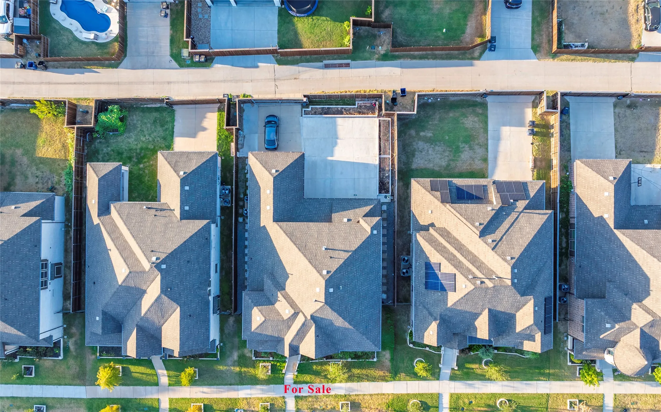 Single Family Residence For Sale in Collin County , 11811 Great Trail, Frisco, Texas 75035, 5 Bedroom, 5 Bathroom, 2 Garage spaces, 3,824 Sqft, built in 2022, mls#21391386, Real Estate Agent in Frisco, Homes For Sale in Collin county, Homes For Sale in Frisco, Realtor in Frisco Texas, Real Estate Brokerage Independent Realty Texas, Luminita Cordes Realtor