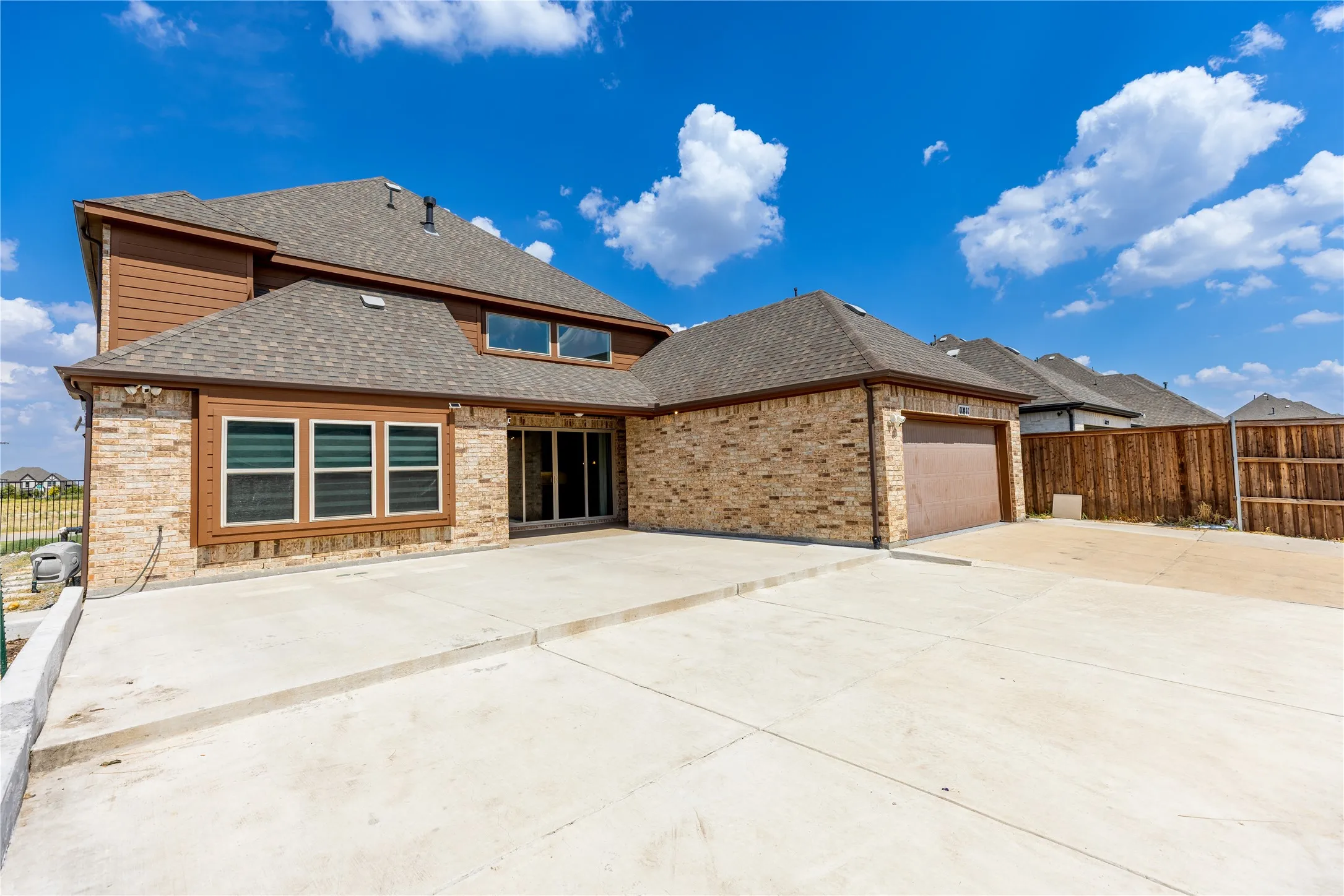 Single Family Residence For Sale in Collin County , 11811 Great Trail, Frisco, Texas 75035, 5 Bedroom, 5 Bathroom, 2 Garage spaces, 3,824 Sqft, built in 2022, mls#21391386, Real Estate Agent in Frisco, Homes For Sale in Collin county, Homes For Sale in Frisco, Realtor in Frisco Texas, Real Estate Brokerage Independent Realty Texas, Luminita Cordes Realtor