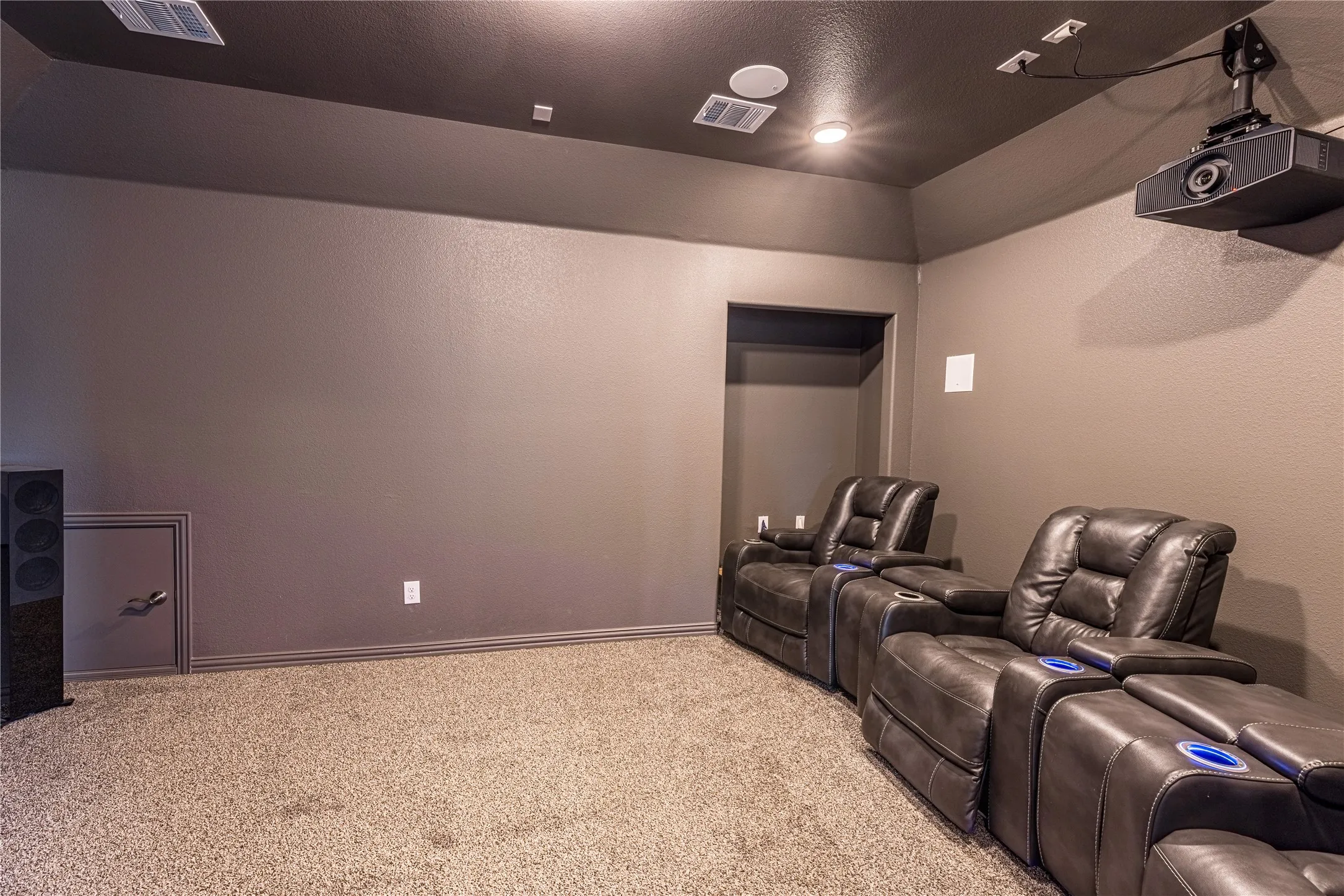 Single Family Residence For Sale in Collin County , 11811 Great Trail, Frisco, Texas 75035, 5 Bedroom, 5 Bathroom, 2 Garage spaces, 3,824 Sqft, built in 2022, mls#21391386, Real Estate Agent in Frisco, Homes For Sale in Collin county, Homes For Sale in Frisco, Realtor in Frisco Texas, Real Estate Brokerage Independent Realty Texas, Luminita Cordes Realtor