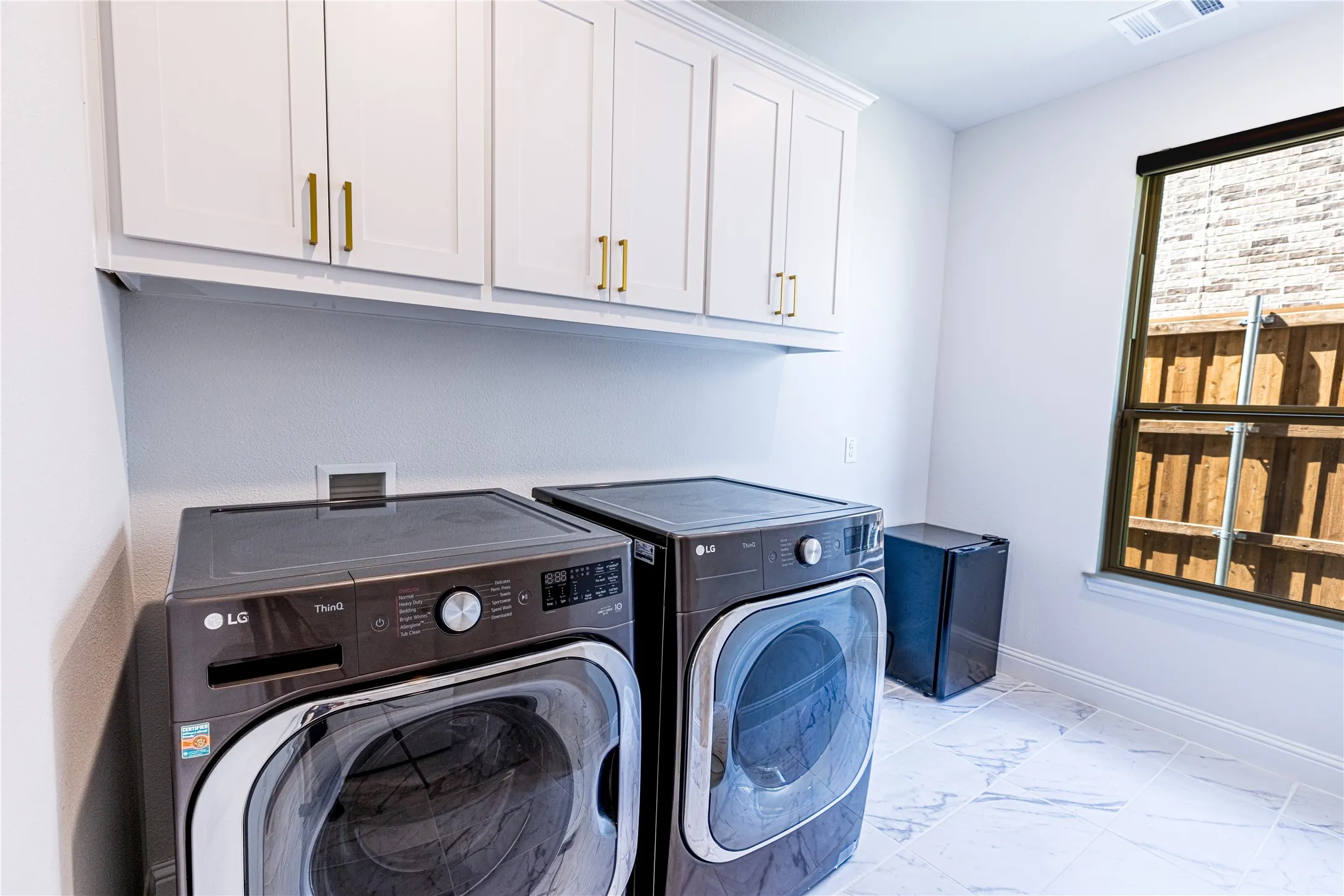 Single Family Residence For Sale in Collin County , 11811 Great Trail, Frisco, Texas 75035, 5 Bedroom, 5 Bathroom, 2 Garage spaces, 3,824 Sqft, built in 2022, mls#21391386, Real Estate Agent in Frisco, Homes For Sale in Collin county, Homes For Sale in Frisco, Realtor in Frisco Texas, Real Estate Brokerage Independent Realty Texas, Luminita Cordes Realtor