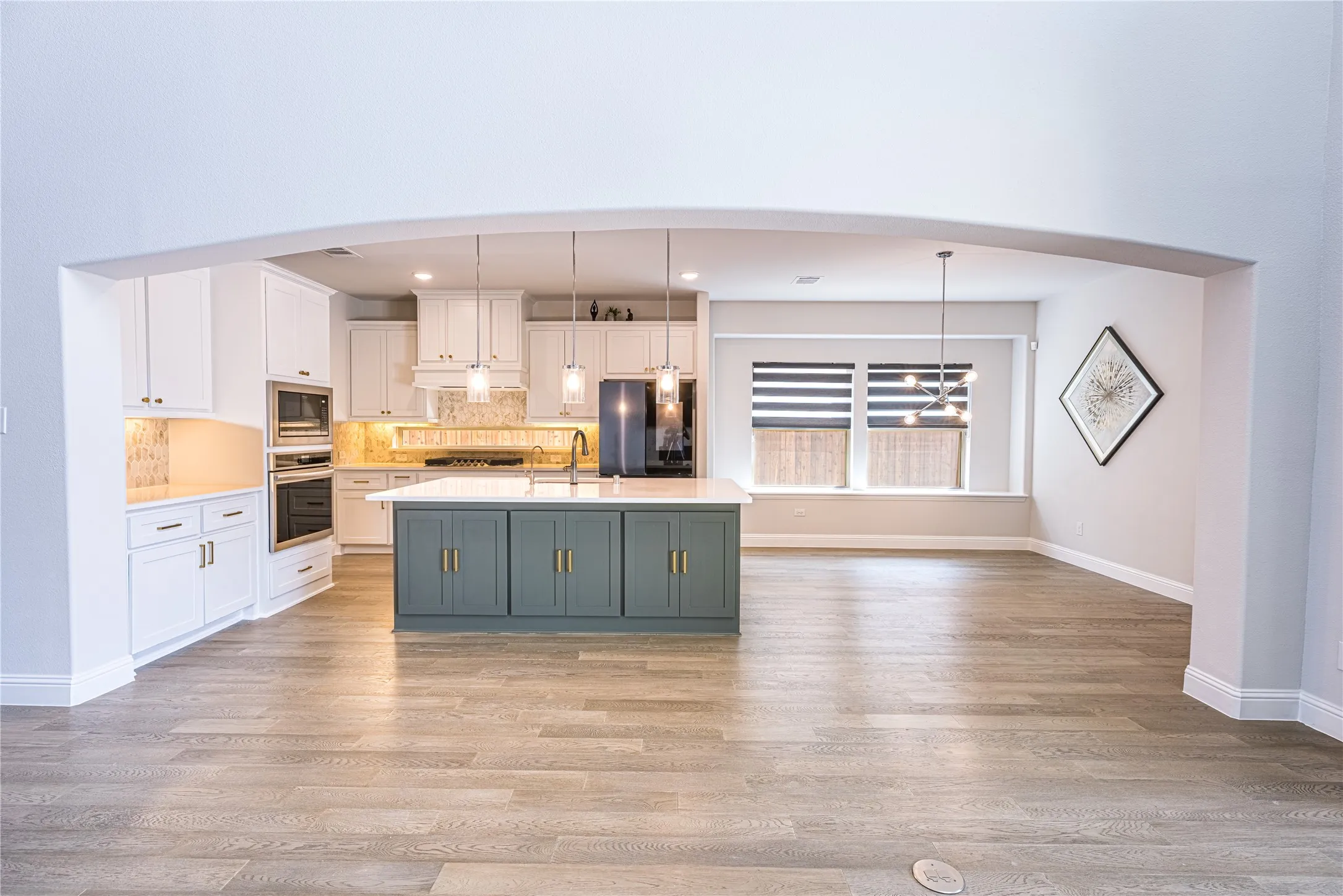 Single Family Residence For Sale in Collin County , 11811 Great Trail, Frisco, Texas 75035, 5 Bedroom, 5 Bathroom, 2 Garage spaces, 3,824 Sqft, built in 2022, mls#21391386, Real Estate Agent in Frisco, Homes For Sale in Collin county, Homes For Sale in Frisco, Realtor in Frisco Texas, Real Estate Brokerage Independent Realty Texas, Luminita Cordes Realtor