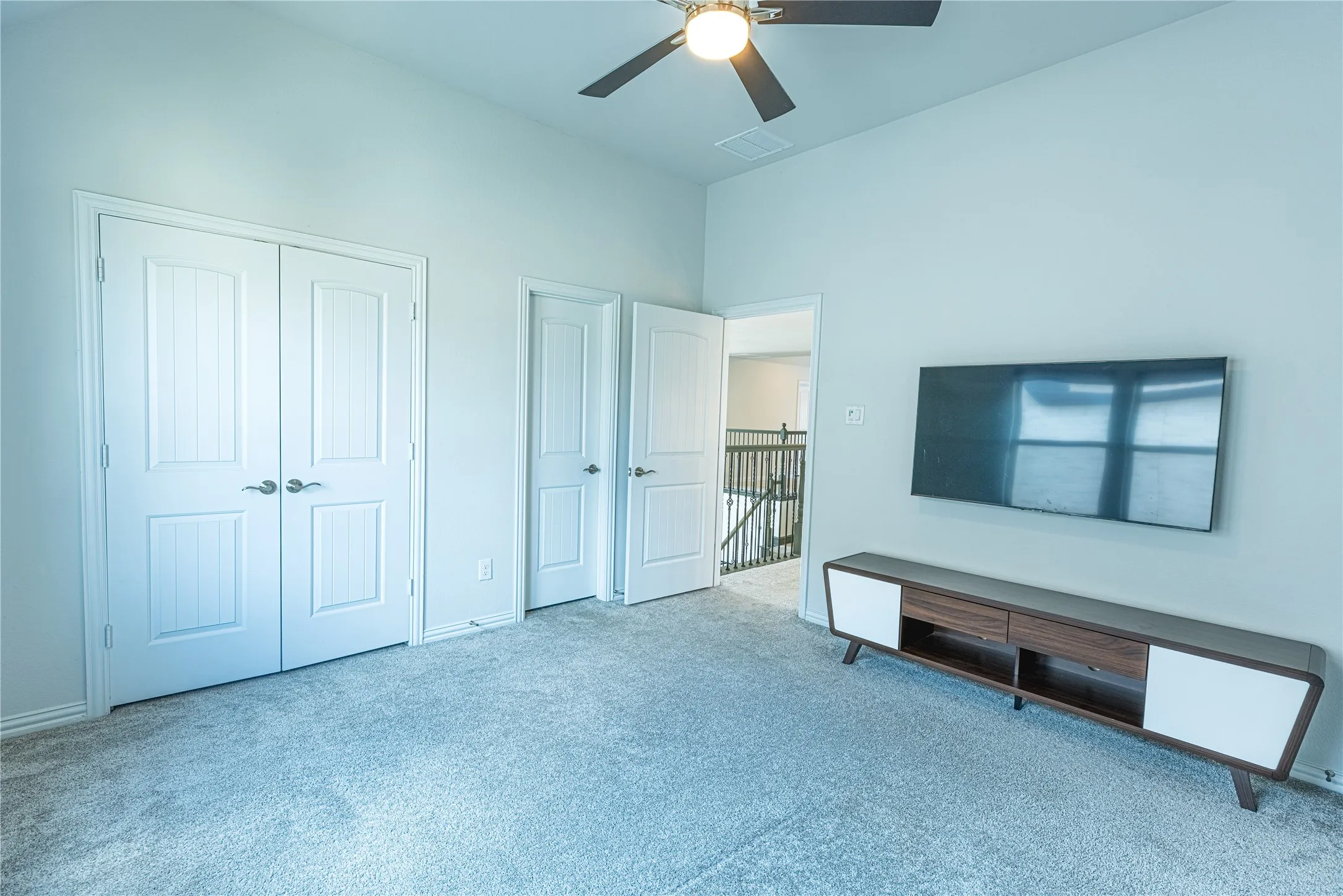 Single Family Residence For Sale in Collin County , 11811 Great Trail, Frisco, Texas 75035, 5 Bedroom, 5 Bathroom, 2 Garage spaces, 3,824 Sqft, built in 2022, mls#21391386, Real Estate Agent in Frisco, Homes For Sale in Collin county, Homes For Sale in Frisco, Realtor in Frisco Texas, Real Estate Brokerage Independent Realty Texas, Luminita Cordes Realtor