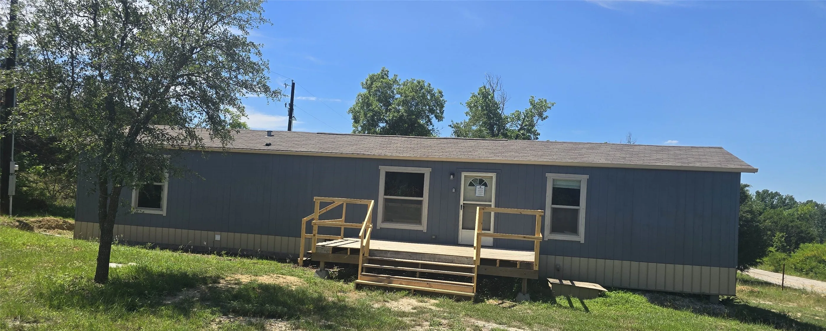 Single Family Residence For Sale in Hood County , 6311 New Mexico Trail, Granbury, Texas 76048, 3 Bedroom, 2 Bathroom, Garage spaces, 960 Sqft, built in 2020, mls#21391409, Real Estate Agent in Granbury, Homes For Sale in Hood county, Homes For Sale in Granbury, Realtor in Granbury Texas, Real Estate Brokerage Independent Realty Texas, Luminita Cordes Realtor