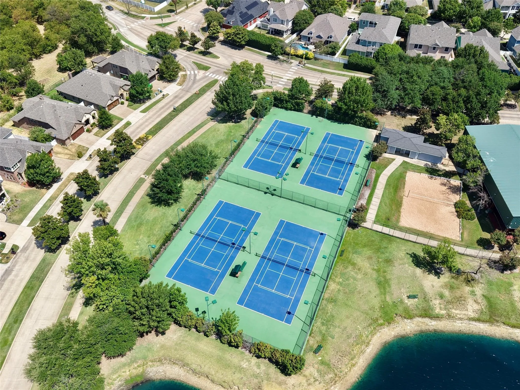 Single Family Residence For Sale in Denton County , 5104 Shallow Pond Drive, Little Elm, Texas 76227, 4 Bedroom, 3 Bathroom, 2 Garage spaces, 2,667 Sqft, built in 2018, mls#21391410, Real Estate Agent in Little Elm, Homes For Sale in Denton county, Homes For Sale in Little Elm, Realtor in Little Elm Texas, Real Estate Brokerage Independent Realty Texas, Luminita Cordes Realtor