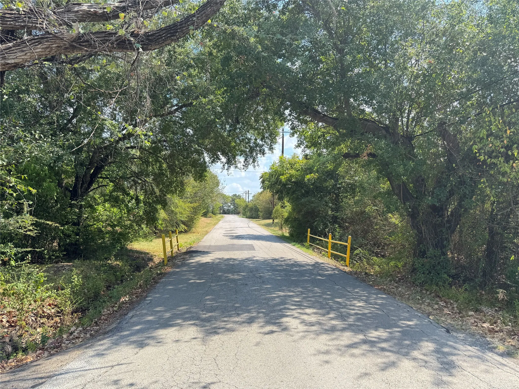 Unimproved Land For Sale in Henderson County , 0 Commadore Drive, Mabank, Texas 75156, 0, 0, Garage spaces, 0 Sqft, built in 0, mls#21383700, Real Estate Agent in Mabank, Homes For Sale in Henderson county, Homes For Sale in Mabank, Realtor in Mabank Texas, Real Estate Brokerage Independent Realty Texas, Luminita Cordes Realtor
