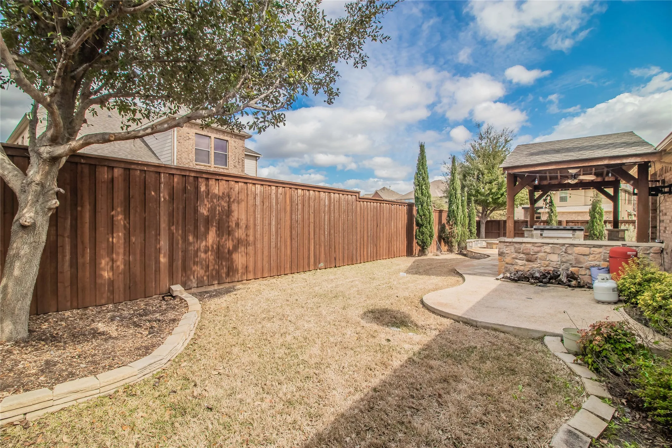 Single Family Residence For Rent in Collin County , 4647 Phillip Drive, Plano, Texas 75024, 3 Bedroom, 2 Bathroom, 2 Garage spaces, 2,207 Sqft, built in 2007, mls#21390582, Real Estate Agent in Plano, Homes For Rent in Collin county, Homes For Rent in Plano, Realtor in Plano Texas, Real Estate Brokerage Independent Realty Texas, Luminita Cordes Realtor