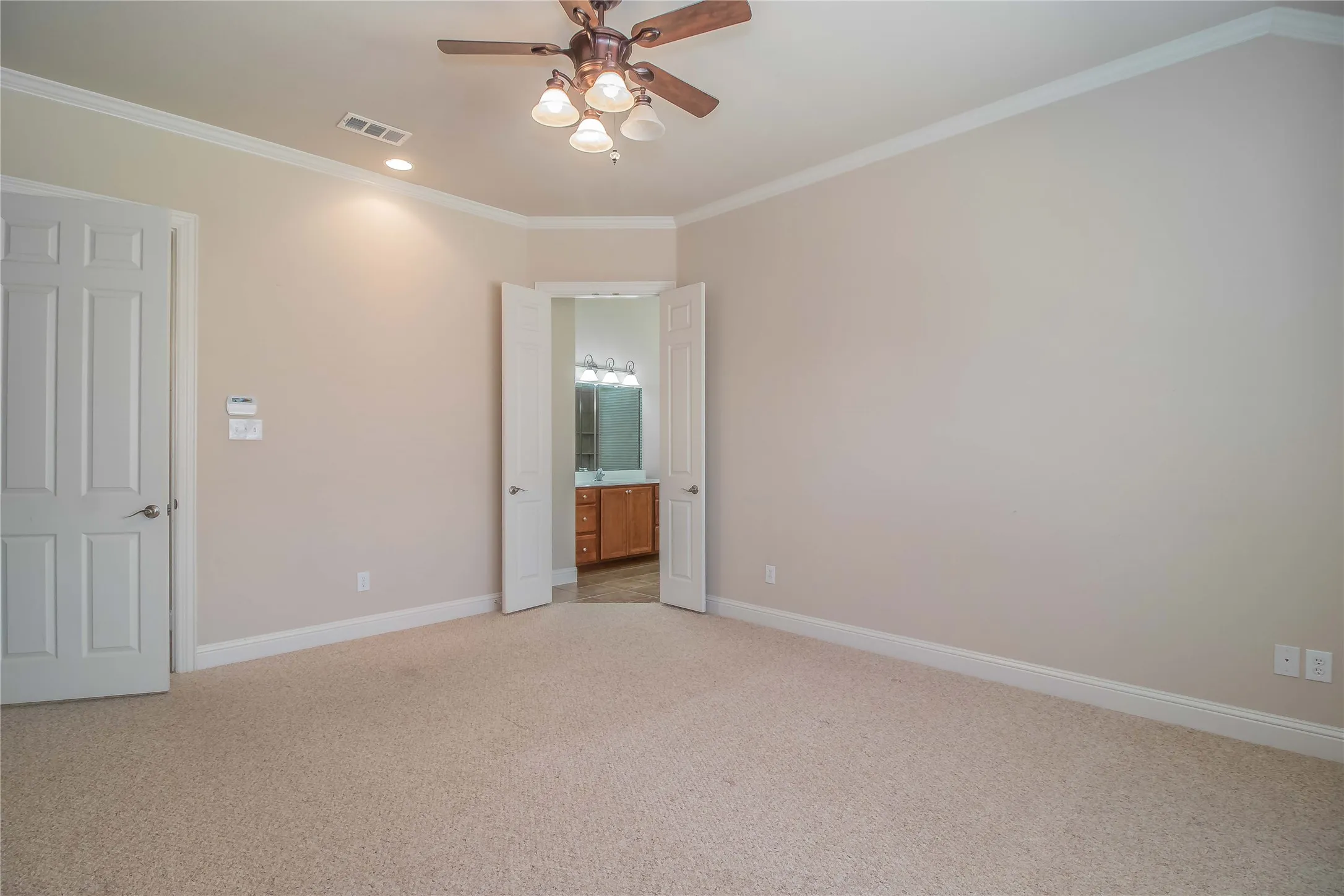 Single Family Residence For Rent in Collin County , 4647 Phillip Drive, Plano, Texas 75024, 3 Bedroom, 2 Bathroom, 2 Garage spaces, 2,207 Sqft, built in 2007, mls#21390582, Real Estate Agent in Plano, Homes For Rent in Collin county, Homes For Rent in Plano, Realtor in Plano Texas, Real Estate Brokerage Independent Realty Texas, Luminita Cordes Realtor