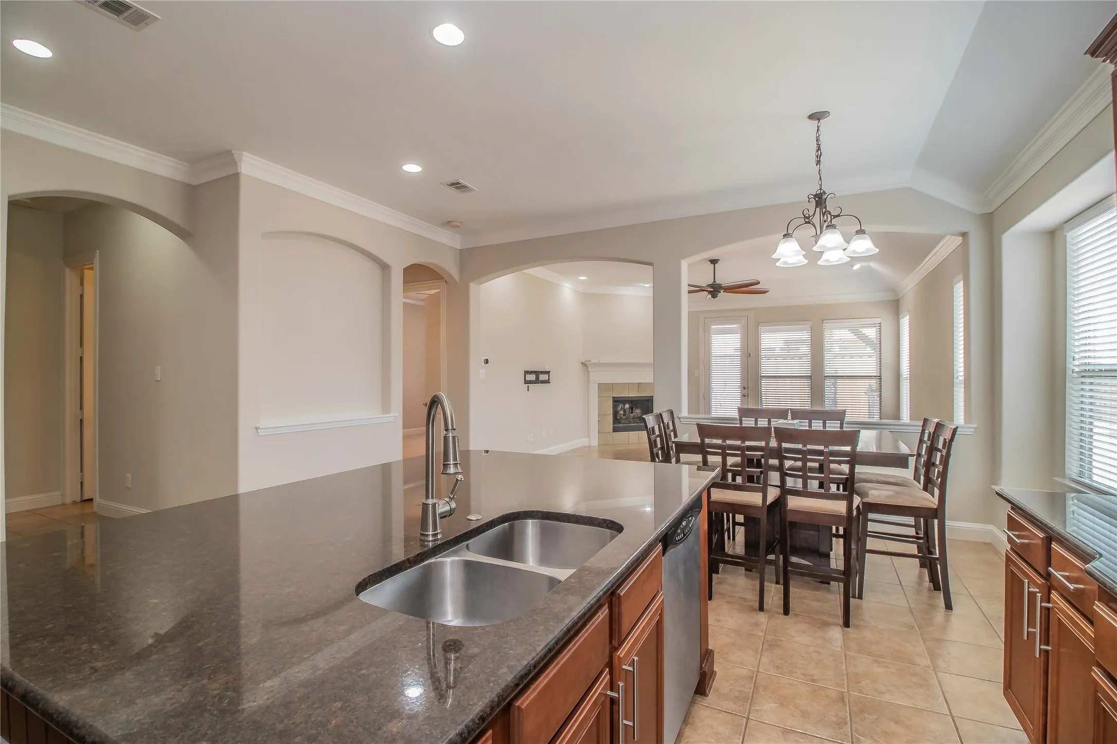Single Family Residence For Rent in Collin County , 4647 Phillip Drive, Plano, Texas 75024, 3 Bedroom, 2 Bathroom, 2 Garage spaces, 2,207 Sqft, built in 2007, mls#21390582, Real Estate Agent in Plano, Homes For Rent in Collin county, Homes For Rent in Plano, Realtor in Plano Texas, Real Estate Brokerage Independent Realty Texas, Luminita Cordes Realtor