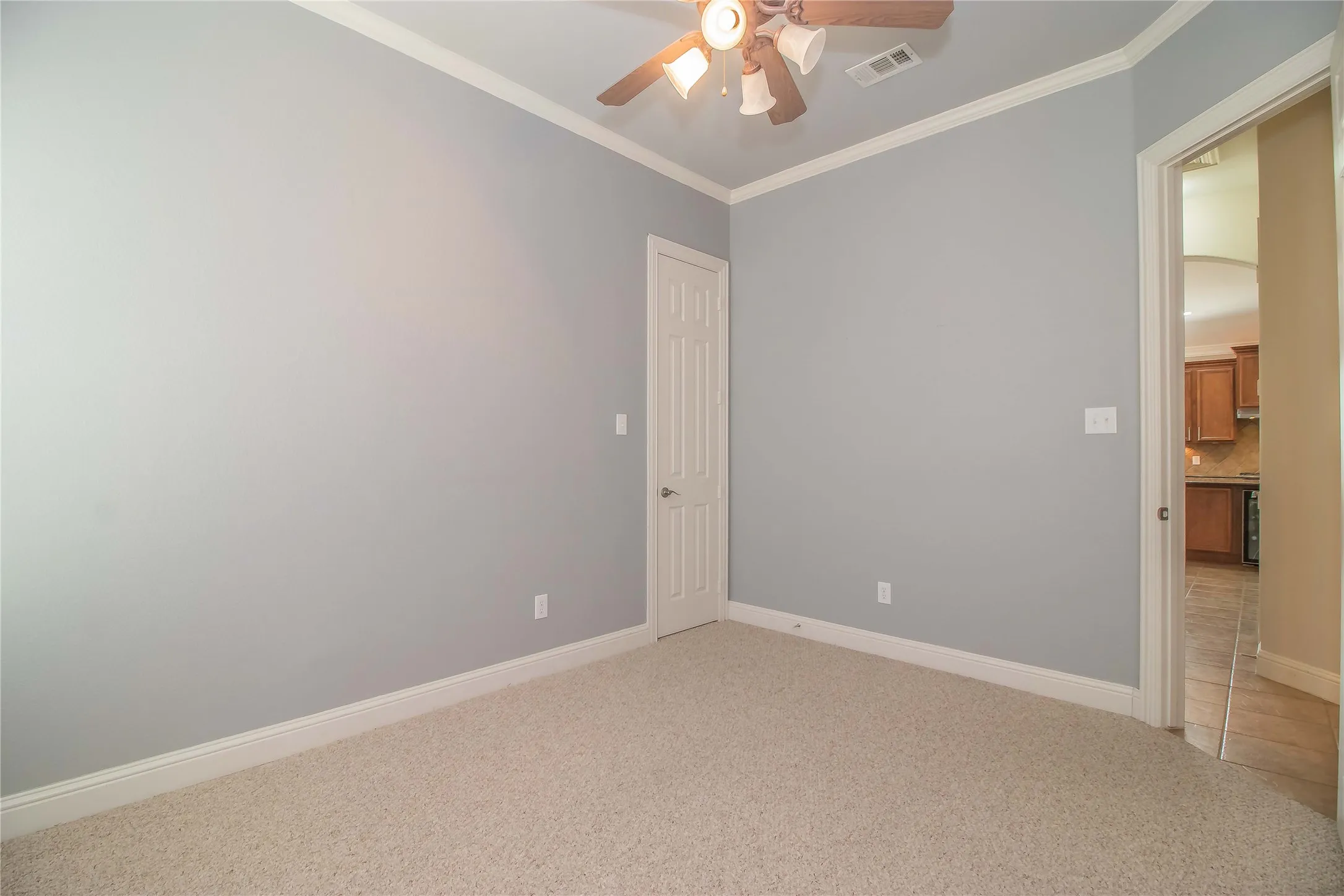 Single Family Residence For Rent in Collin County , 4647 Phillip Drive, Plano, Texas 75024, 3 Bedroom, 2 Bathroom, 2 Garage spaces, 2,207 Sqft, built in 2007, mls#21390582, Real Estate Agent in Plano, Homes For Rent in Collin county, Homes For Rent in Plano, Realtor in Plano Texas, Real Estate Brokerage Independent Realty Texas, Luminita Cordes Realtor