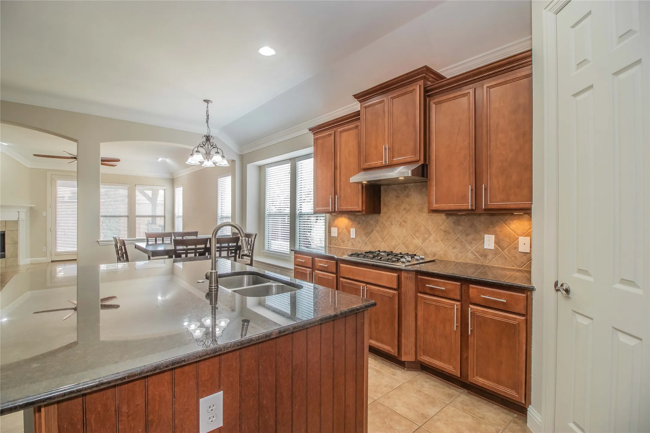 Single Family Residence For Rent in Collin County , 4647 Phillip Drive, Plano, Texas 75024, 3 Bedroom, 2 Bathroom, 2 Garage spaces, 2,207 Sqft, built in 2007, mls#21390582, Real Estate Agent in Plano, Homes For Rent in Collin county, Homes For Rent in Plano, Realtor in Plano Texas, Real Estate Brokerage Independent Realty Texas, Luminita Cordes Realtor