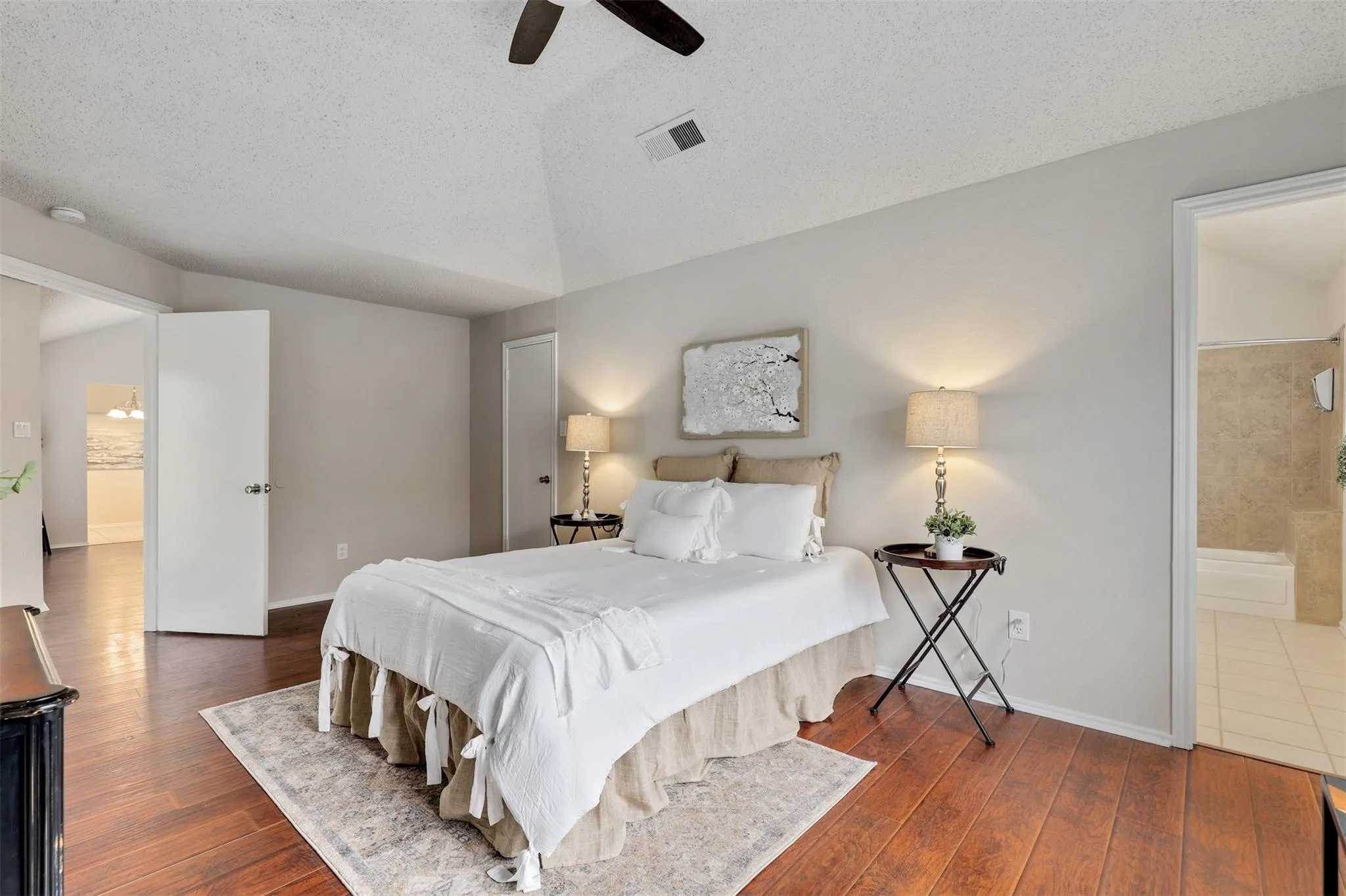 Single Family Residence For Rent in Collin County , 400 Azalea Drive, Allen, Texas 75002, 3 Bedroom, 2 Bathroom, 2 Garage spaces, 1,515 Sqft, built in 1987, mls#21391192, Real Estate Agent in Allen, Homes For Rent in Collin county, Homes For Rent in Allen, Realtor in Allen Texas, Real Estate Brokerage Independent Realty Texas, Luminita Cordes Realtor