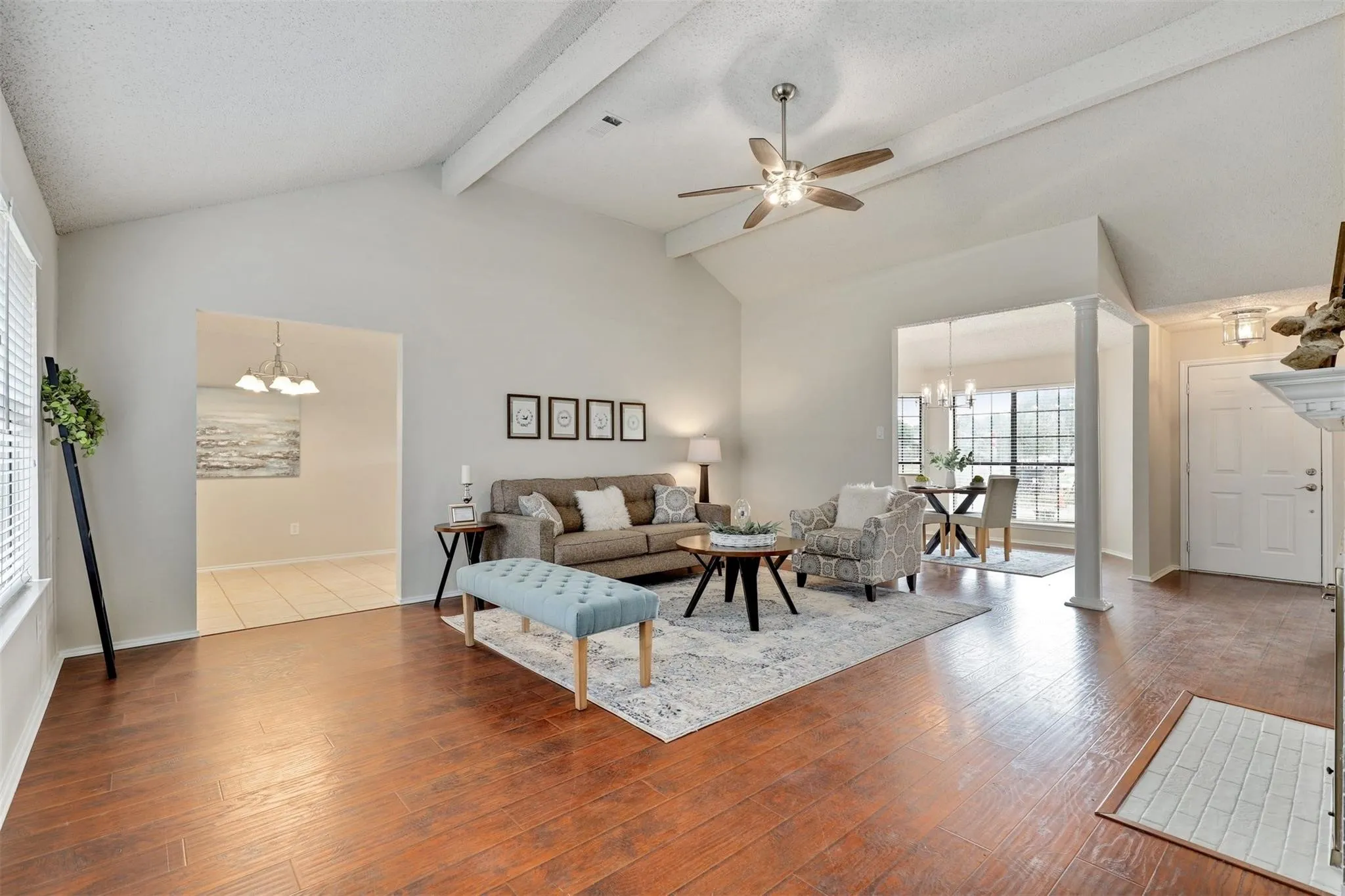 Single Family Residence For Rent in Collin County , 400 Azalea Drive, Allen, Texas 75002, 3 Bedroom, 2 Bathroom, 2 Garage spaces, 1,515 Sqft, built in 1987, mls#21391192, Real Estate Agent in Allen, Homes For Rent in Collin county, Homes For Rent in Allen, Realtor in Allen Texas, Real Estate Brokerage Independent Realty Texas, Luminita Cordes Realtor