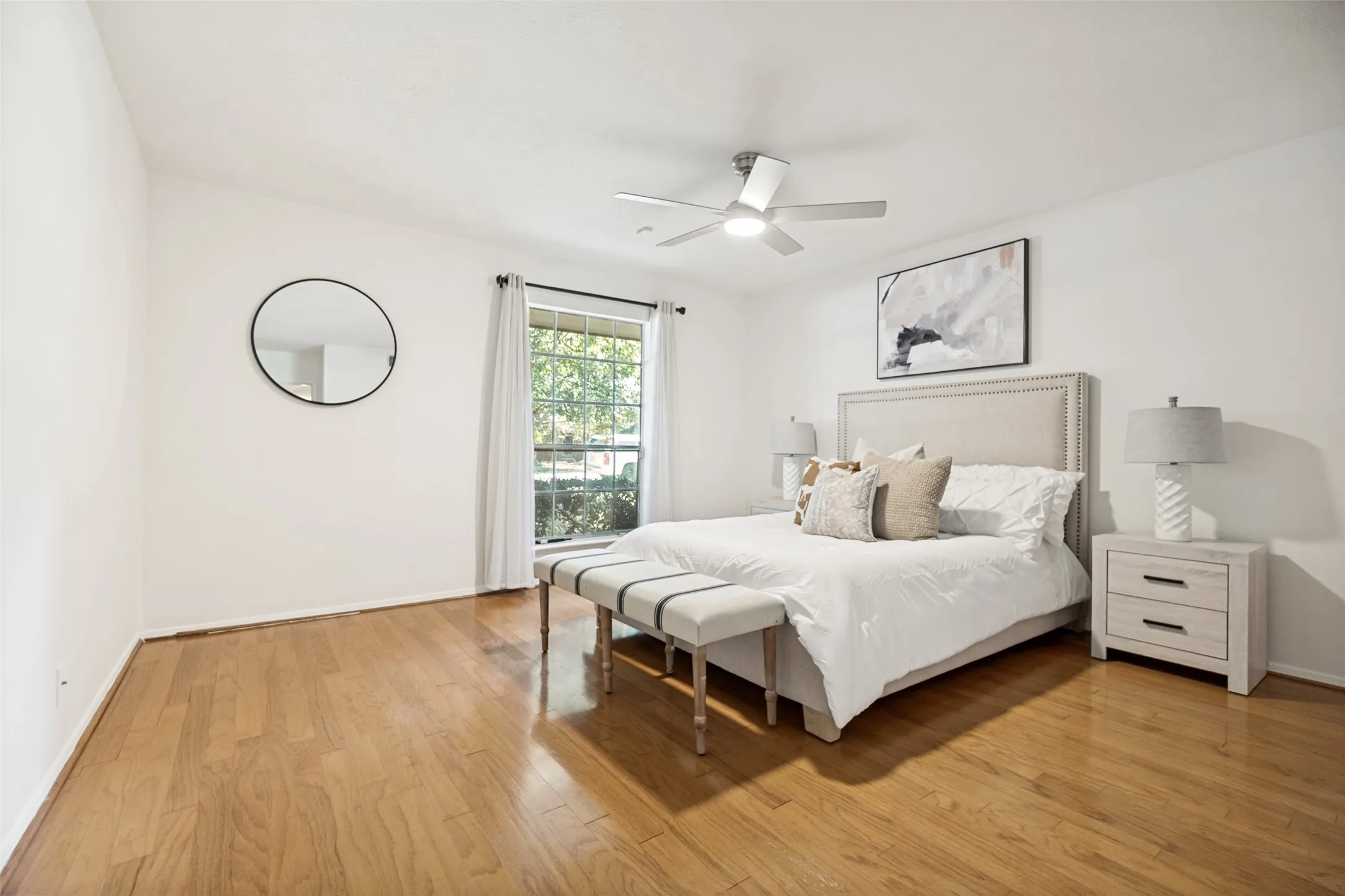 Townhouse For Rent in Dallas County , 13747 Flagstone Lane, Dallas, Texas 75240, 2 Bedroom, 2 Bathroom, Garage spaces, 1,408 Sqft, built in 1970, mls#21391420, Real Estate Agent in Dallas, Homes For Rent in Dallas county, Homes For Rent in Dallas, Realtor in Dallas Texas, Real Estate Brokerage Independent Realty Texas, Luminita Cordes Realtor